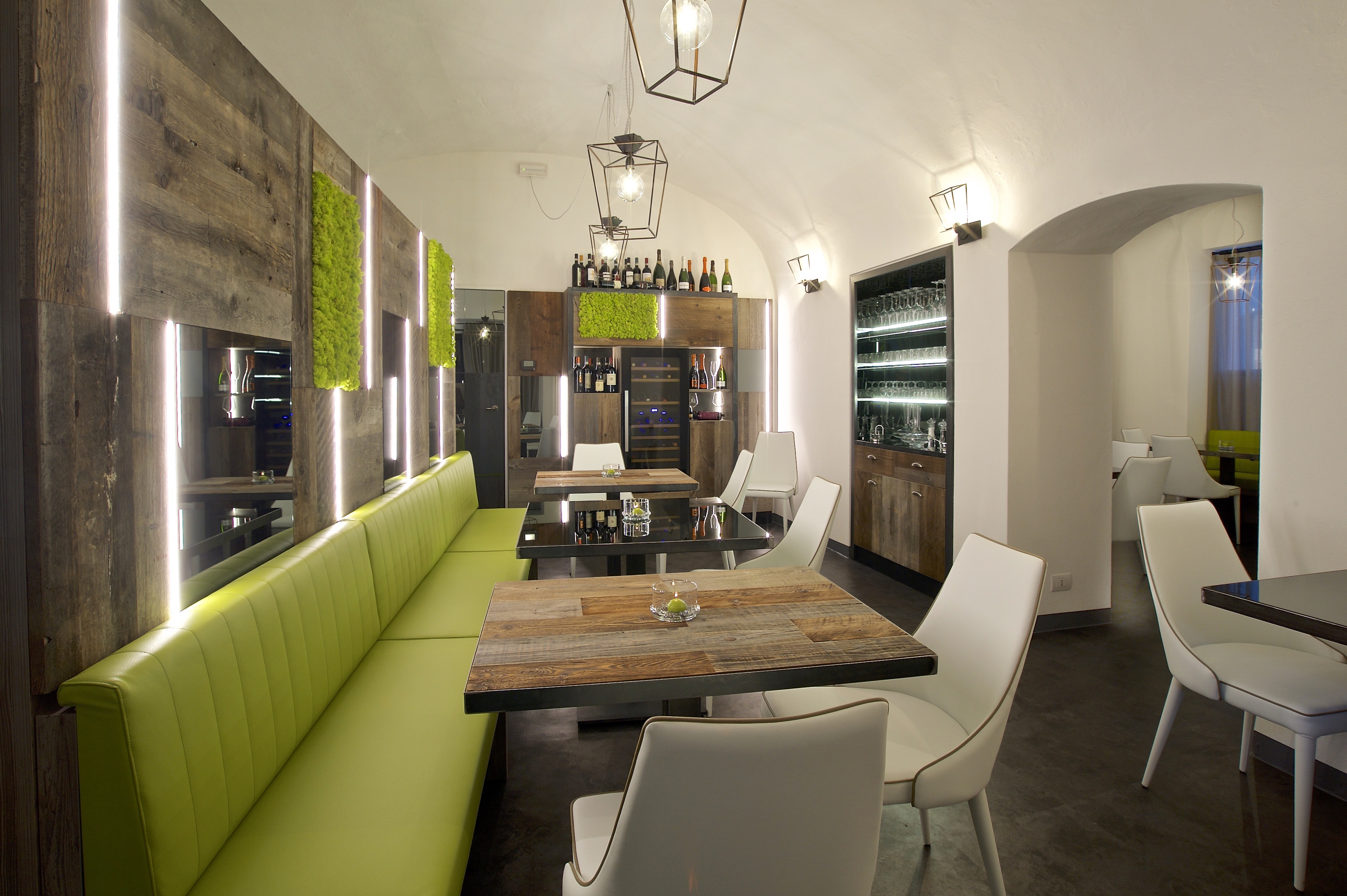 历史建筑中的现代餐厅设计-3