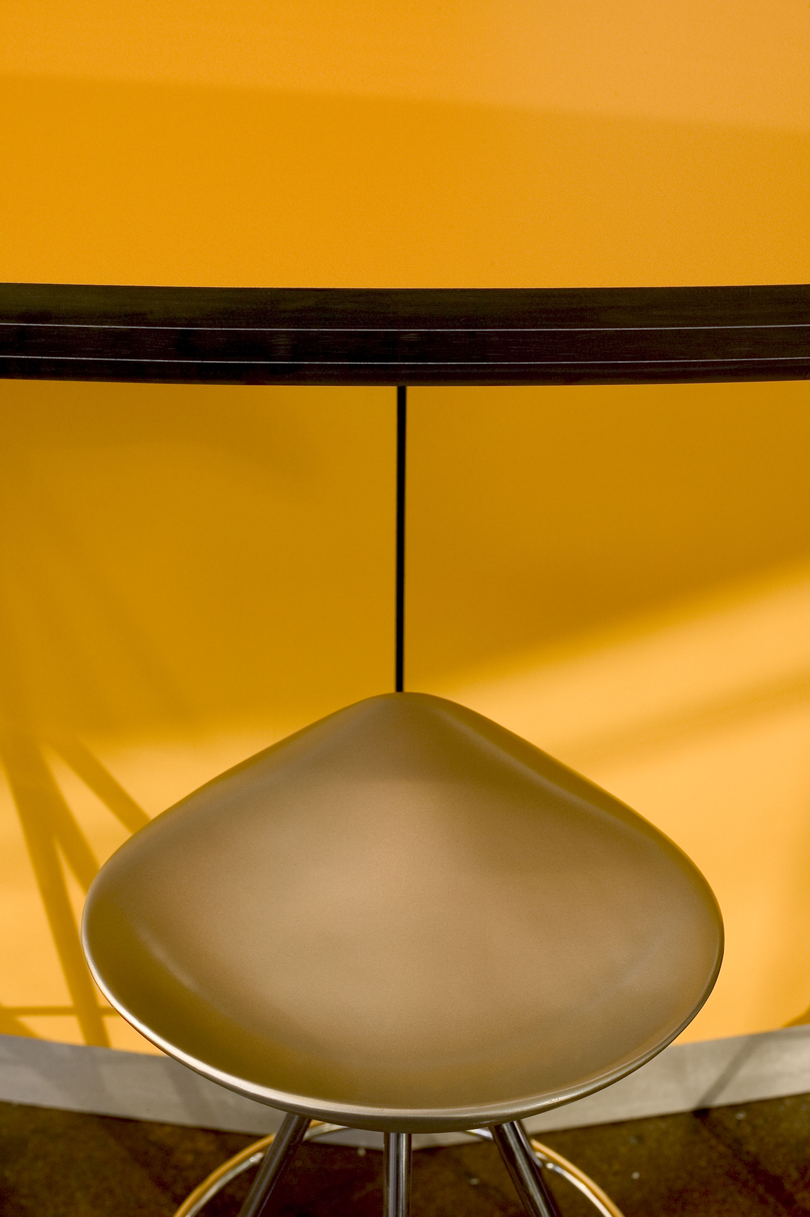 Clicquot Champagne 总部设计-10