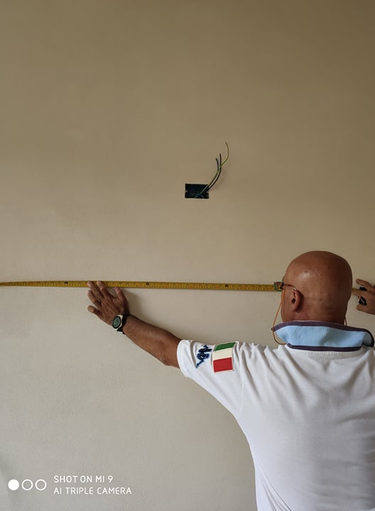 独特的色彩搭配与环保材料打造的意大利公寓-18