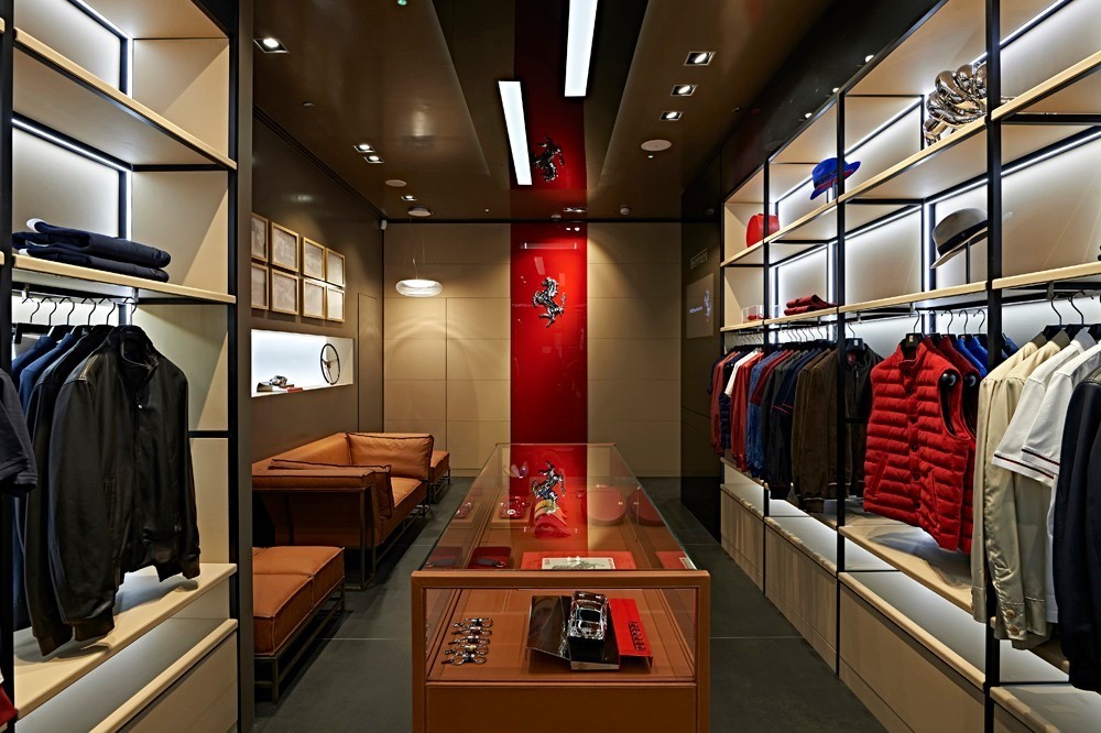 法拉利米兰旗舰店-13