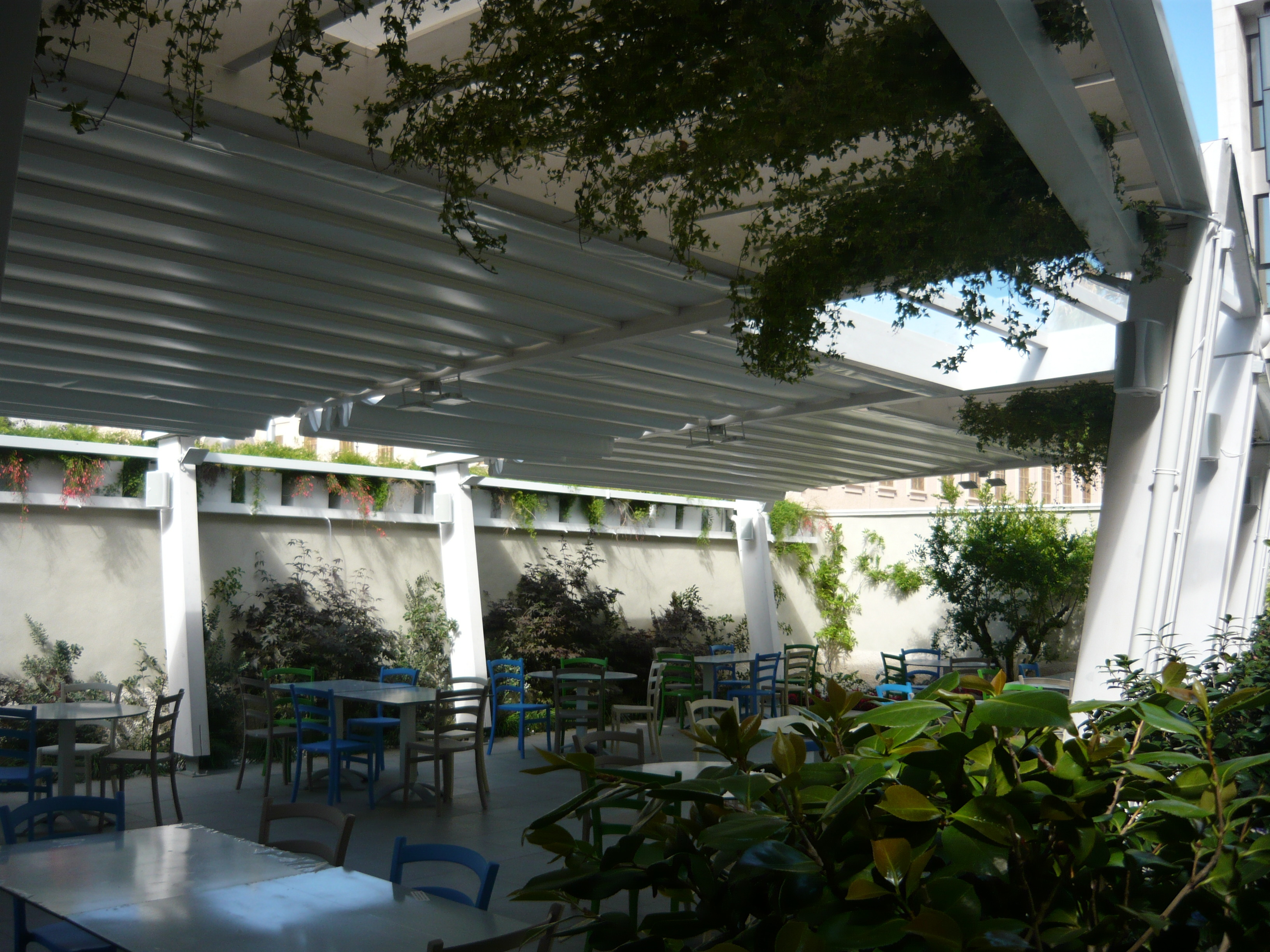 绿意盎然的城市花园——"Verde Matematico"餐厅设计-20