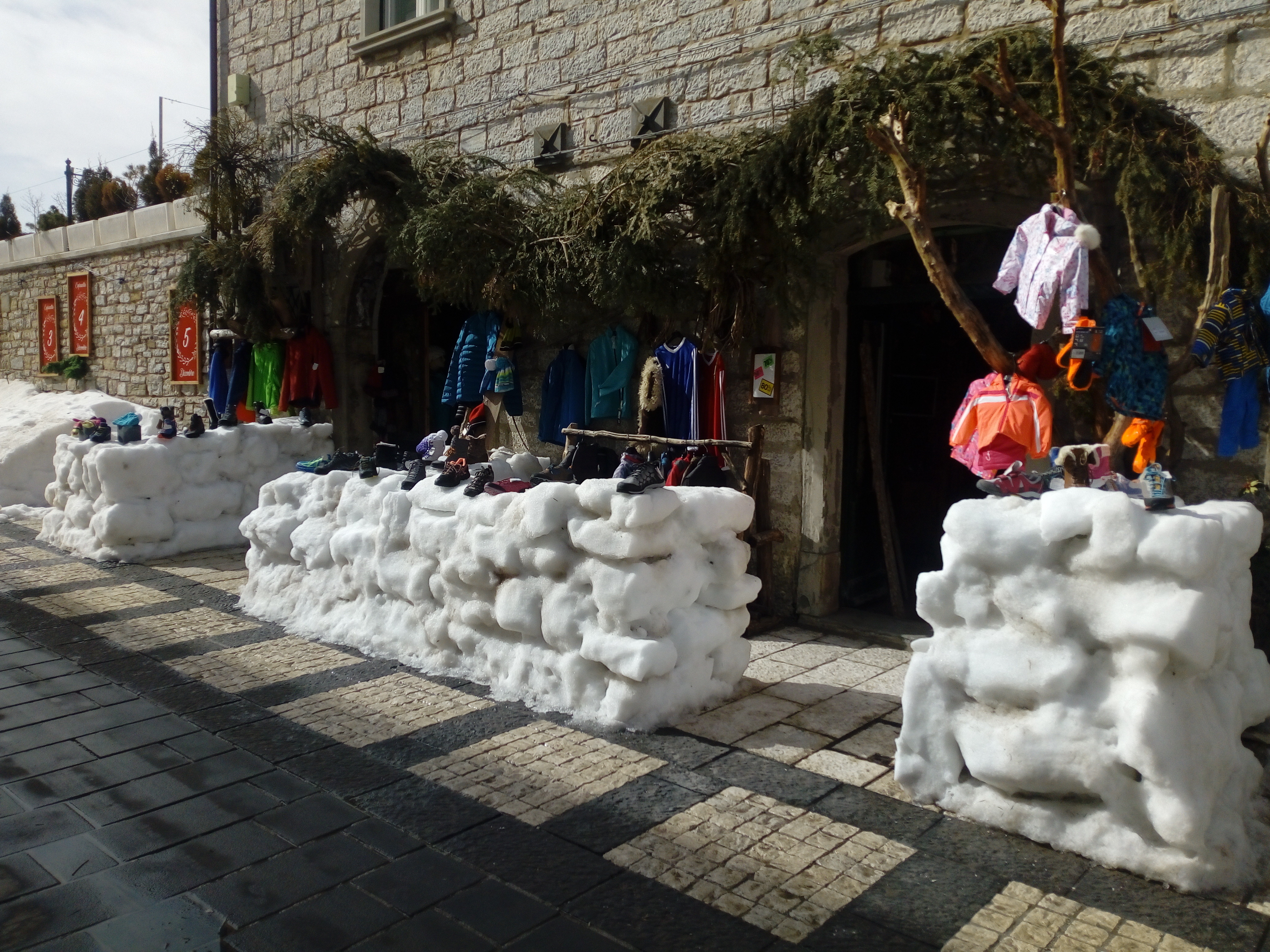 冰雪中的餐厅,打造独特用餐体验-9