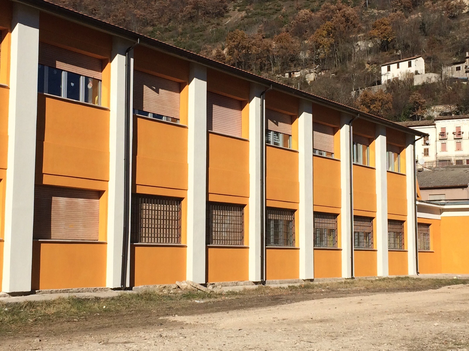 意大利学校能源改造,打造高效节能环保校园-1