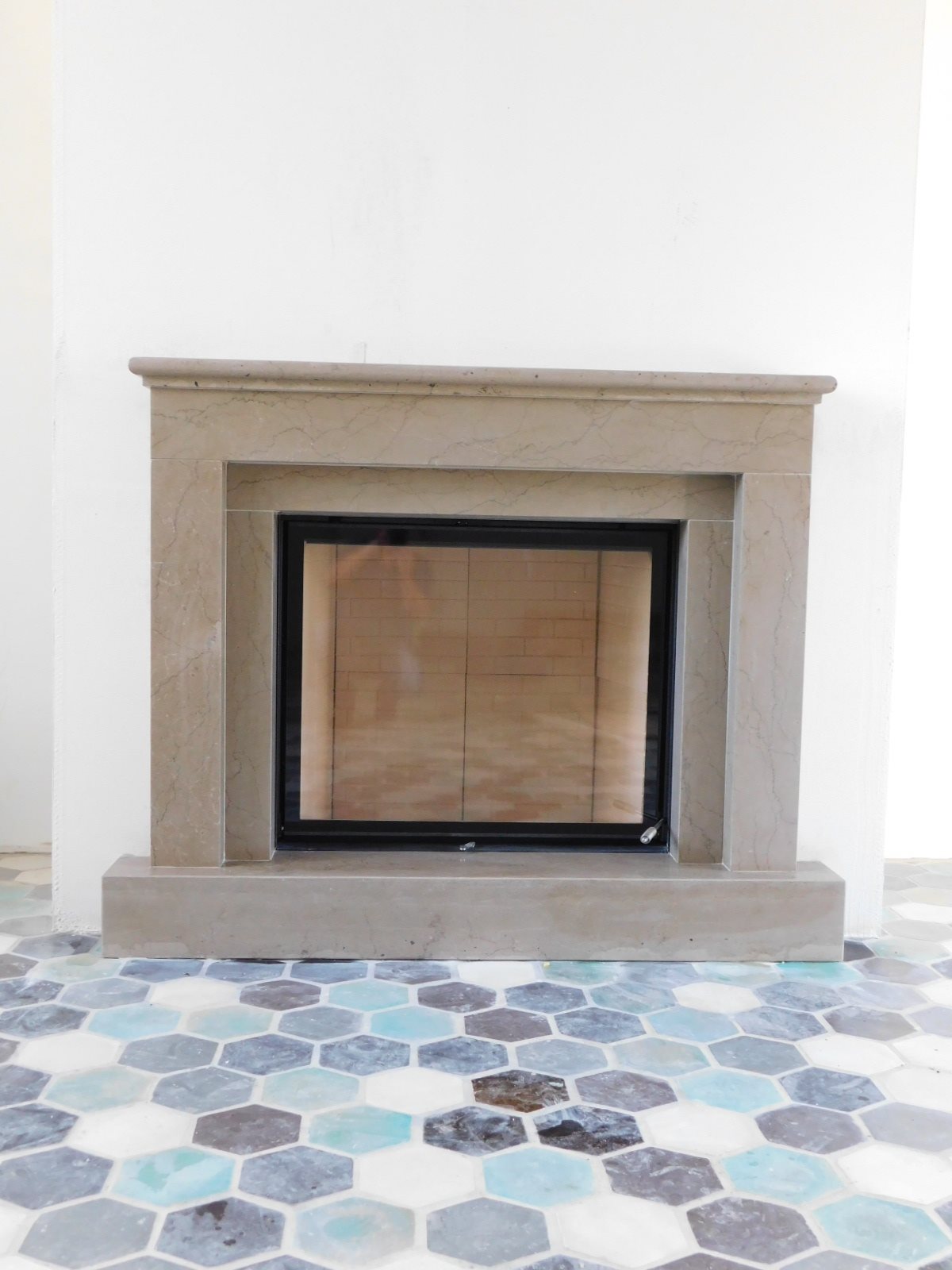 2019 年完成的瑞士乡村别墅设计-0