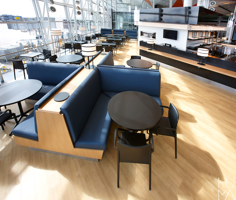 蒙特利尔机场美食广场，Humà 设计新视角-22