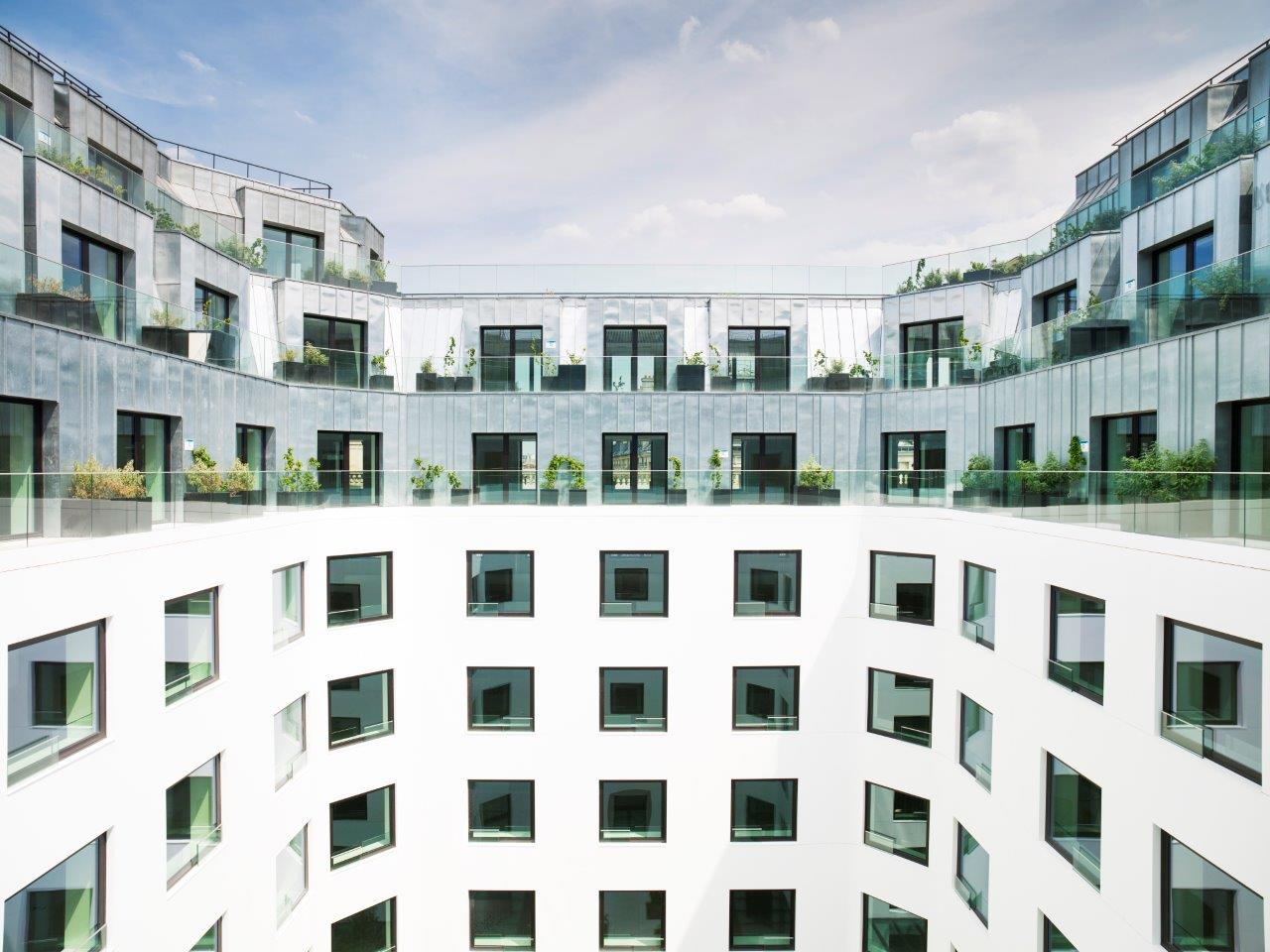 巴黎 COUR AMSTERDAM 建筑的现代与传统完美结合-0