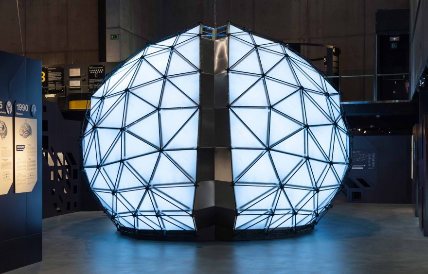 Talking Brains 展览设计-68