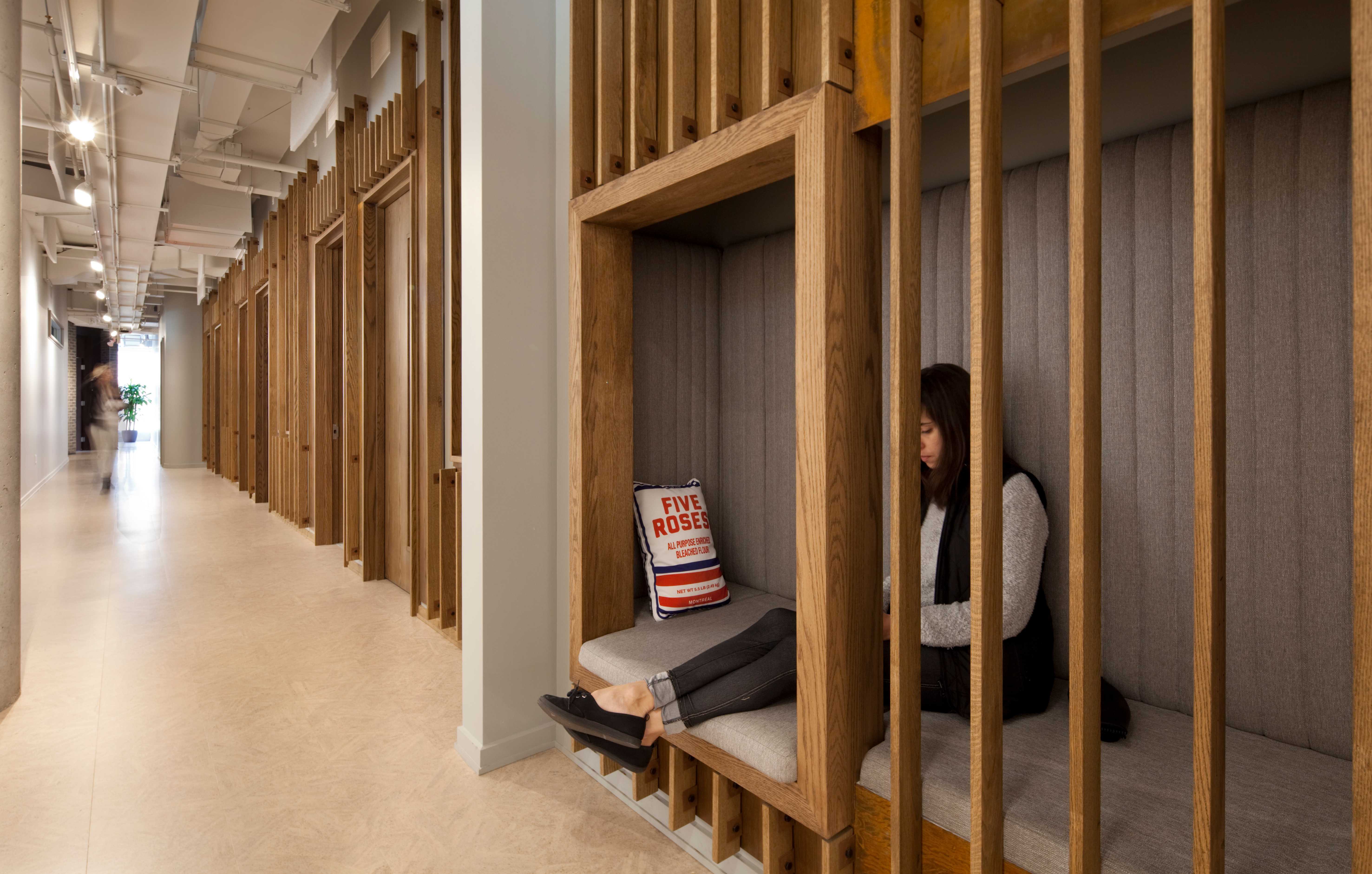 Shopify 蒙特利尔旗舰店，打造互动式景观办公空间-4