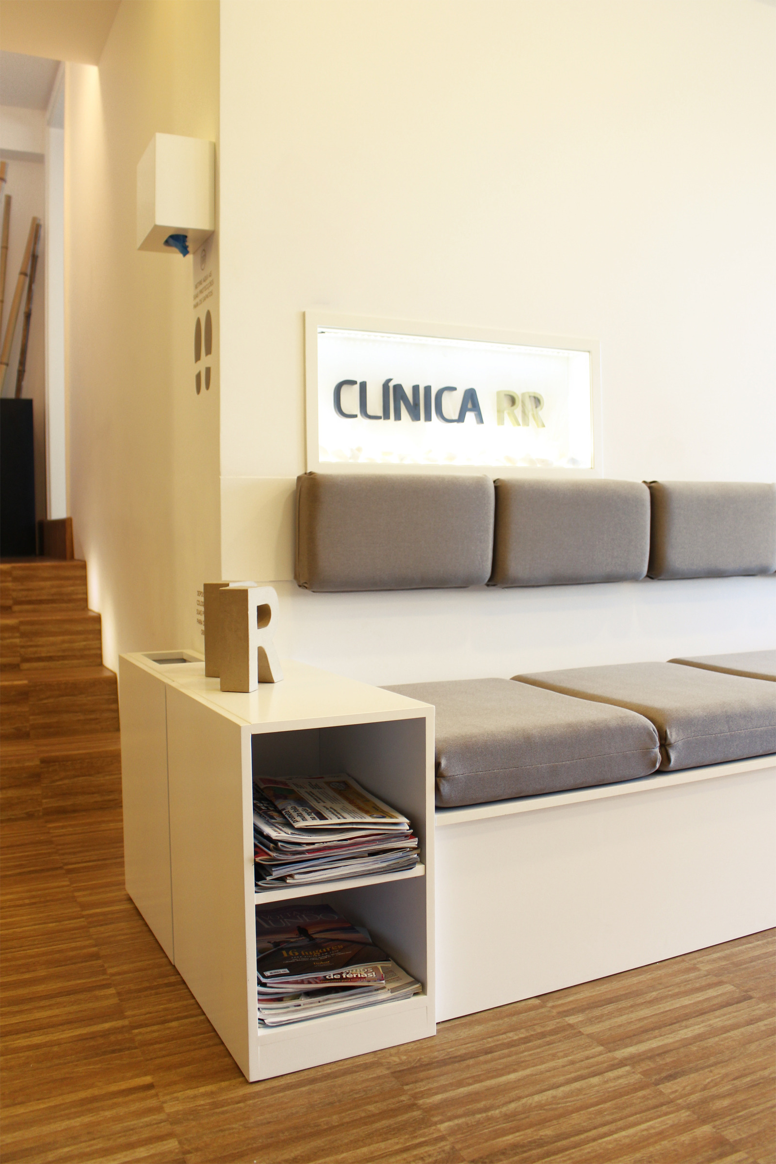 2015 年完成的口腔诊所 RR 室内设计案例-3