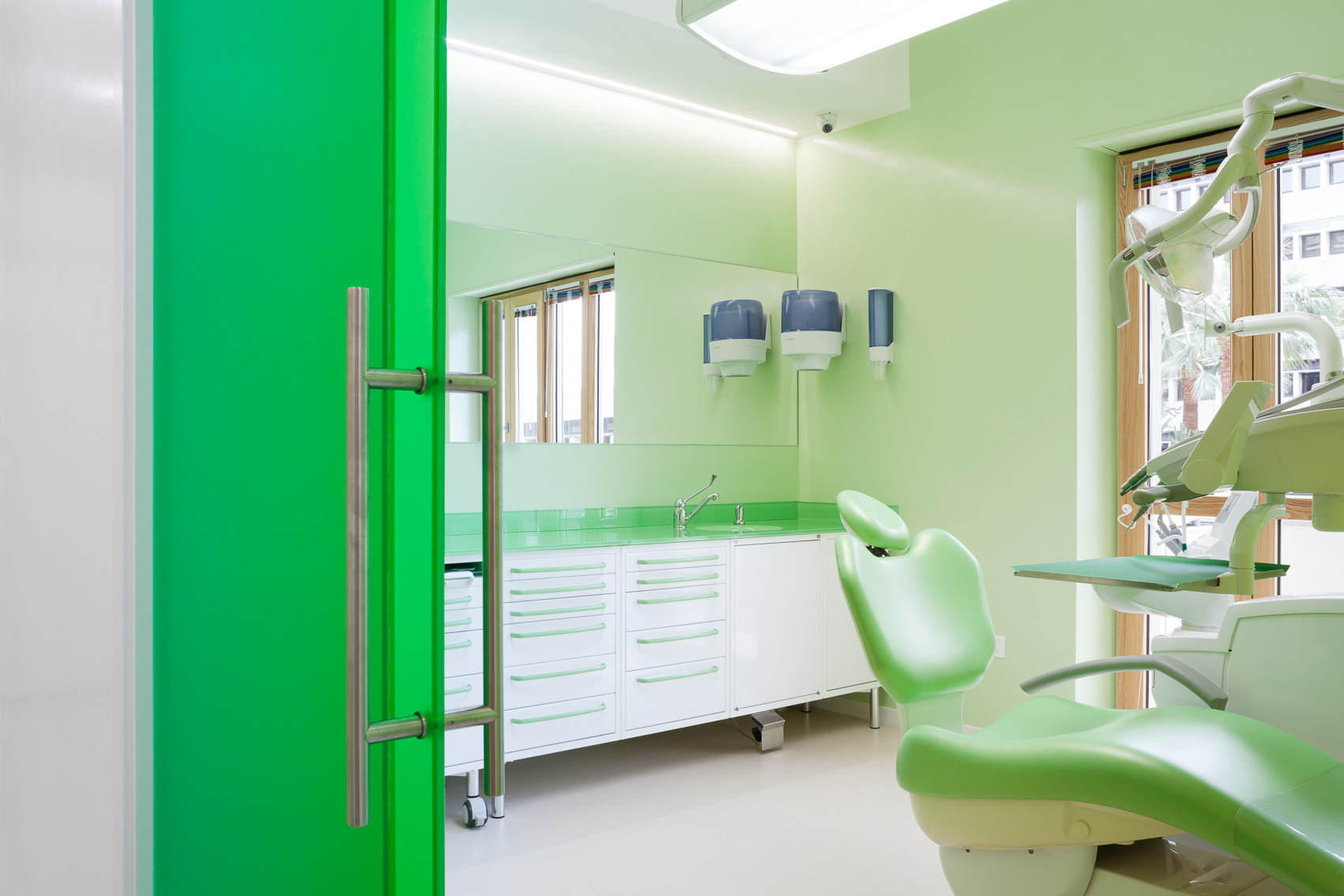 绿色生命之屋——Calabrese Dental Clinic 室内设计-10