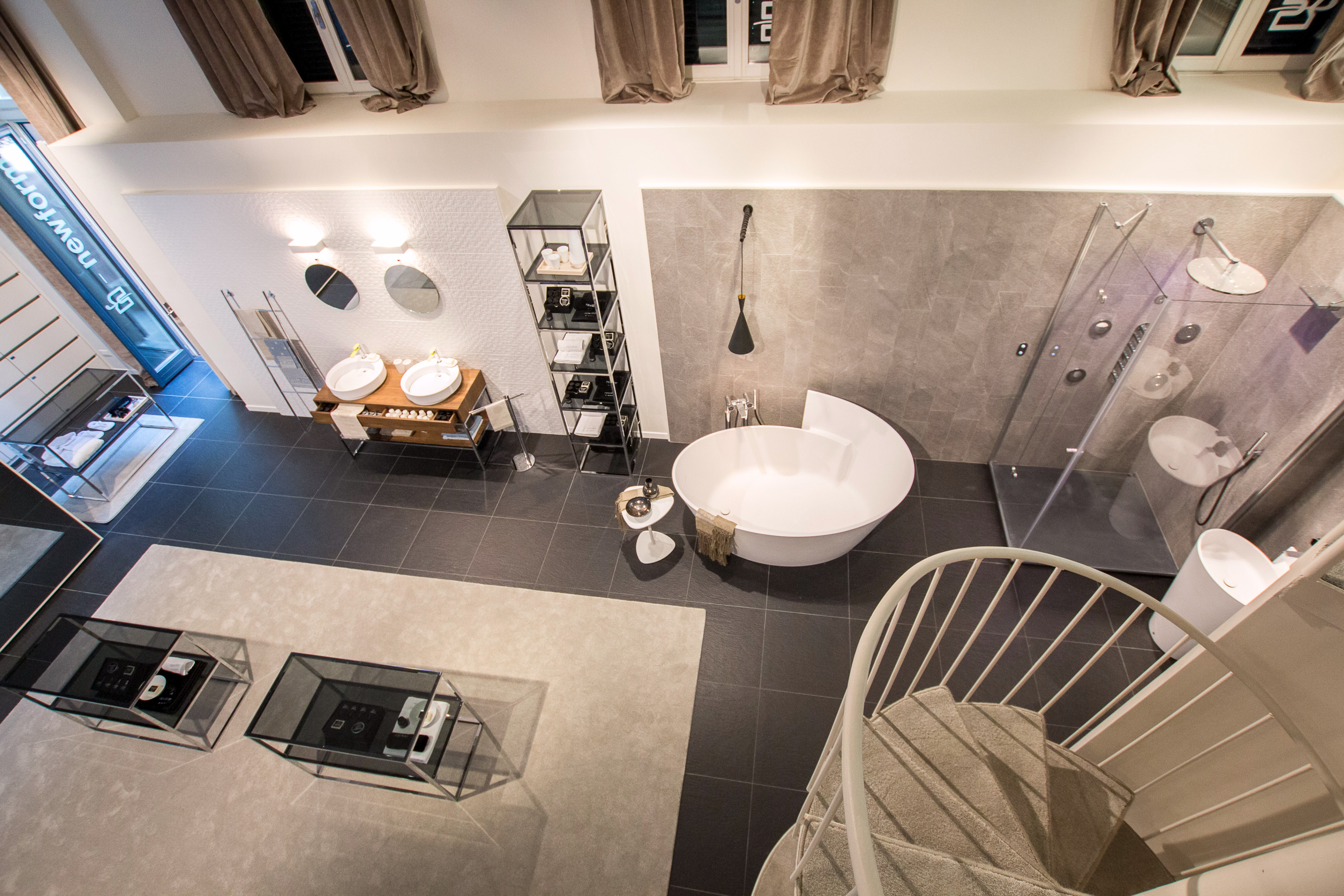 创新展示空间 意大利品牌 SHOWROOM-18