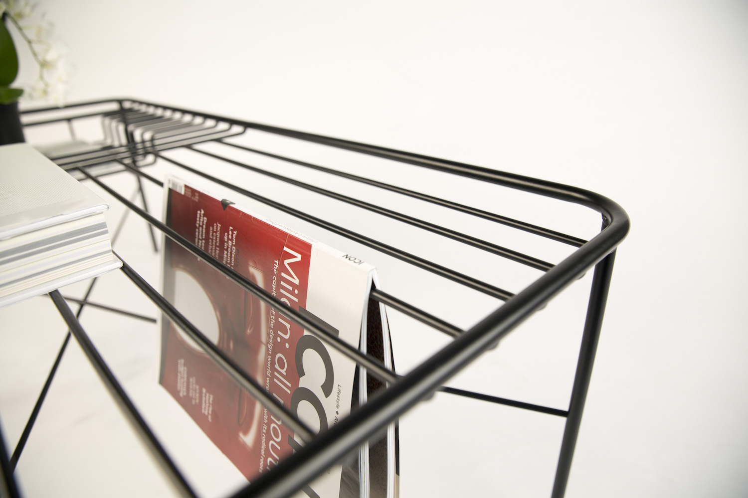 线系列咖啡桌 | 乔治·赖丁的被动-- 主动物体关系探索-4