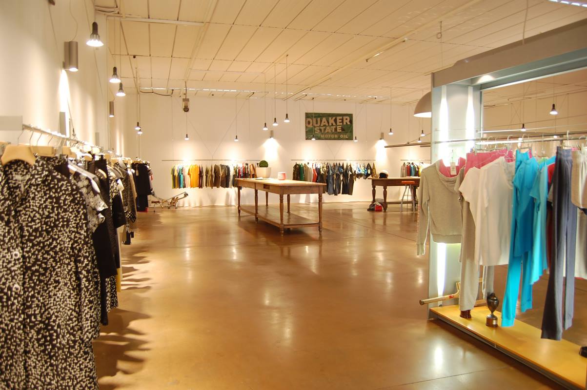 旧店翻新演绎时尚空间——B.Group Showroom-2