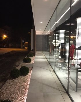 时尚展示间·VETRALLA (VT)·2017 年