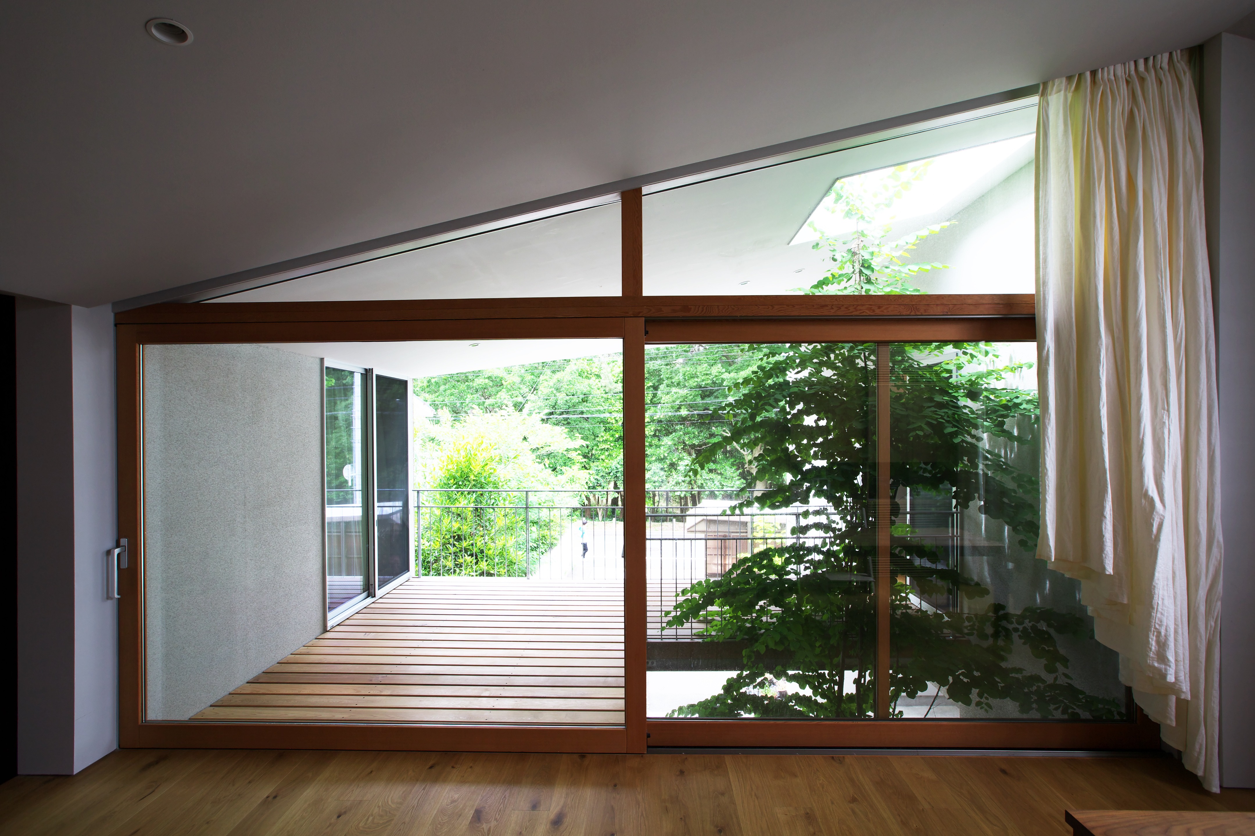 七宅之间的宁静绿洲——"Ta House"-9