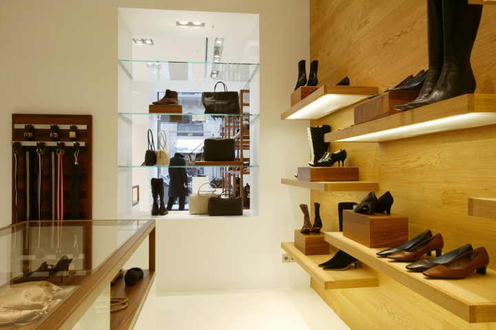 Heikaus设计的慕尼黑Bally服饰专卖店空间-11