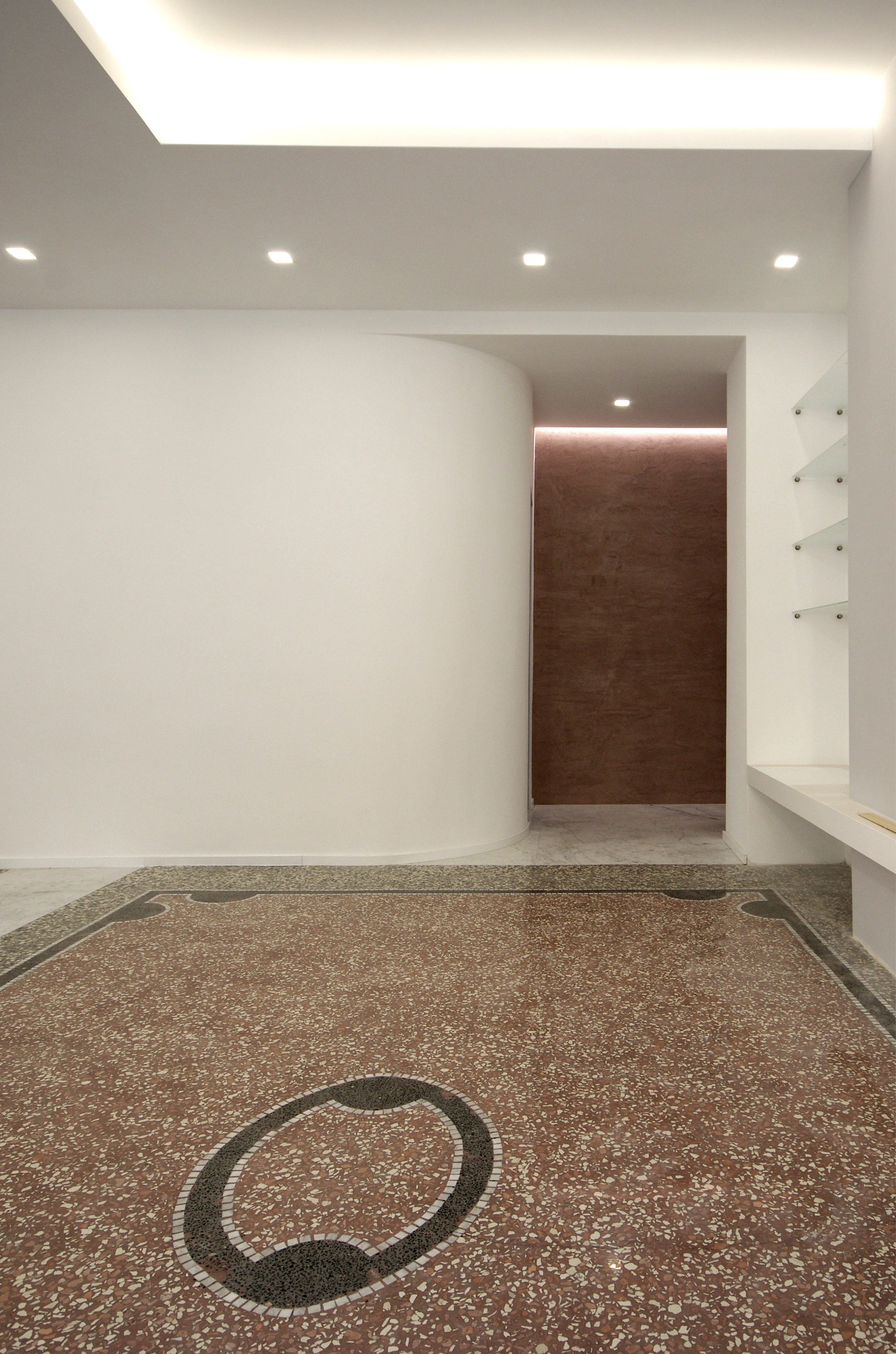 历史与当代交融的罗马公寓设计-0