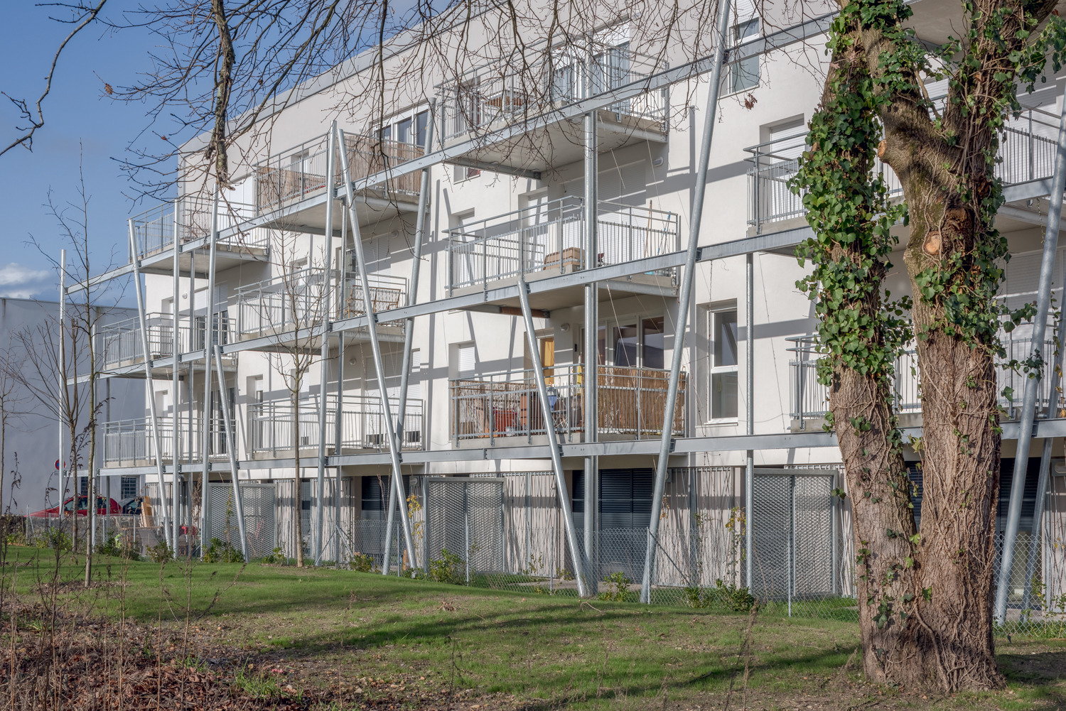 2018 年完工的 Les Erables 公寓设计展现独特魅力-16