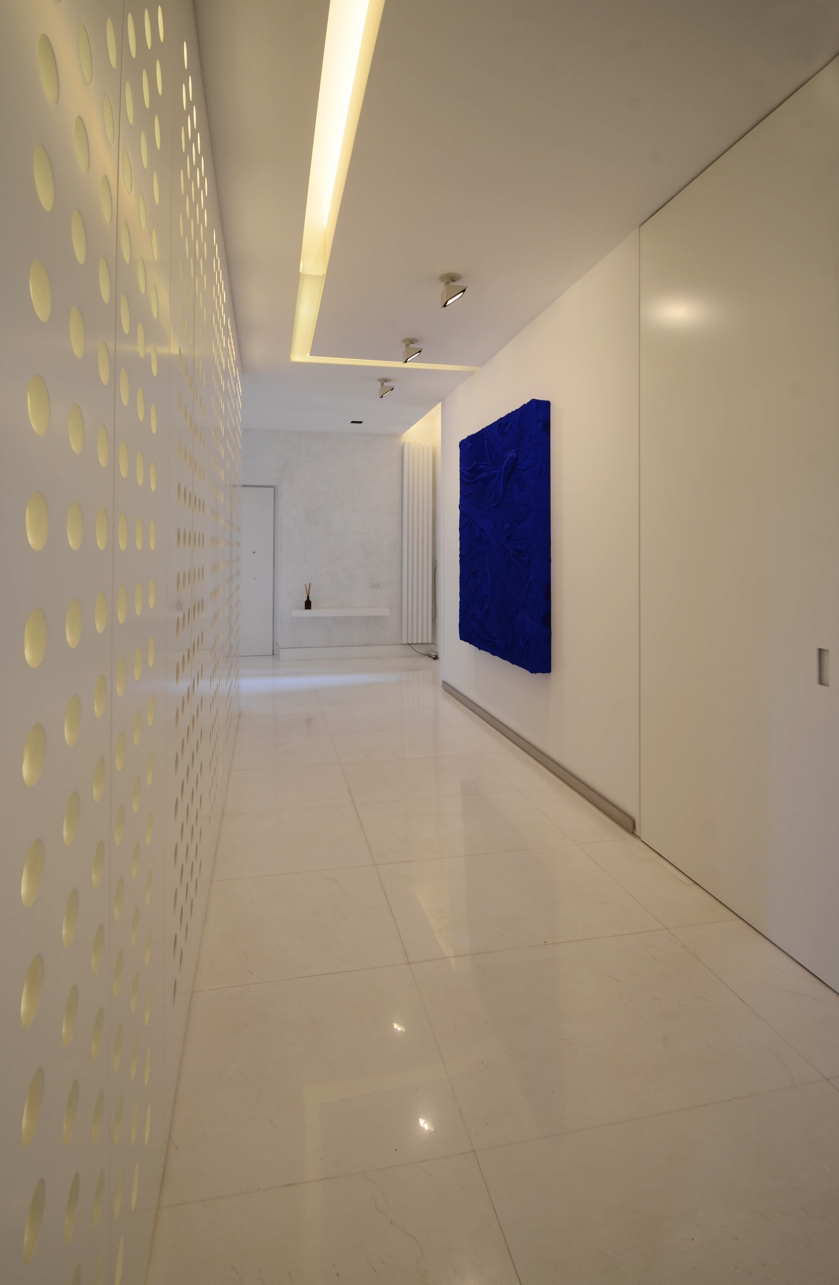 2010 年完成的 R+E 公寓 | 精致室内设计与定制家具的完美融合-10