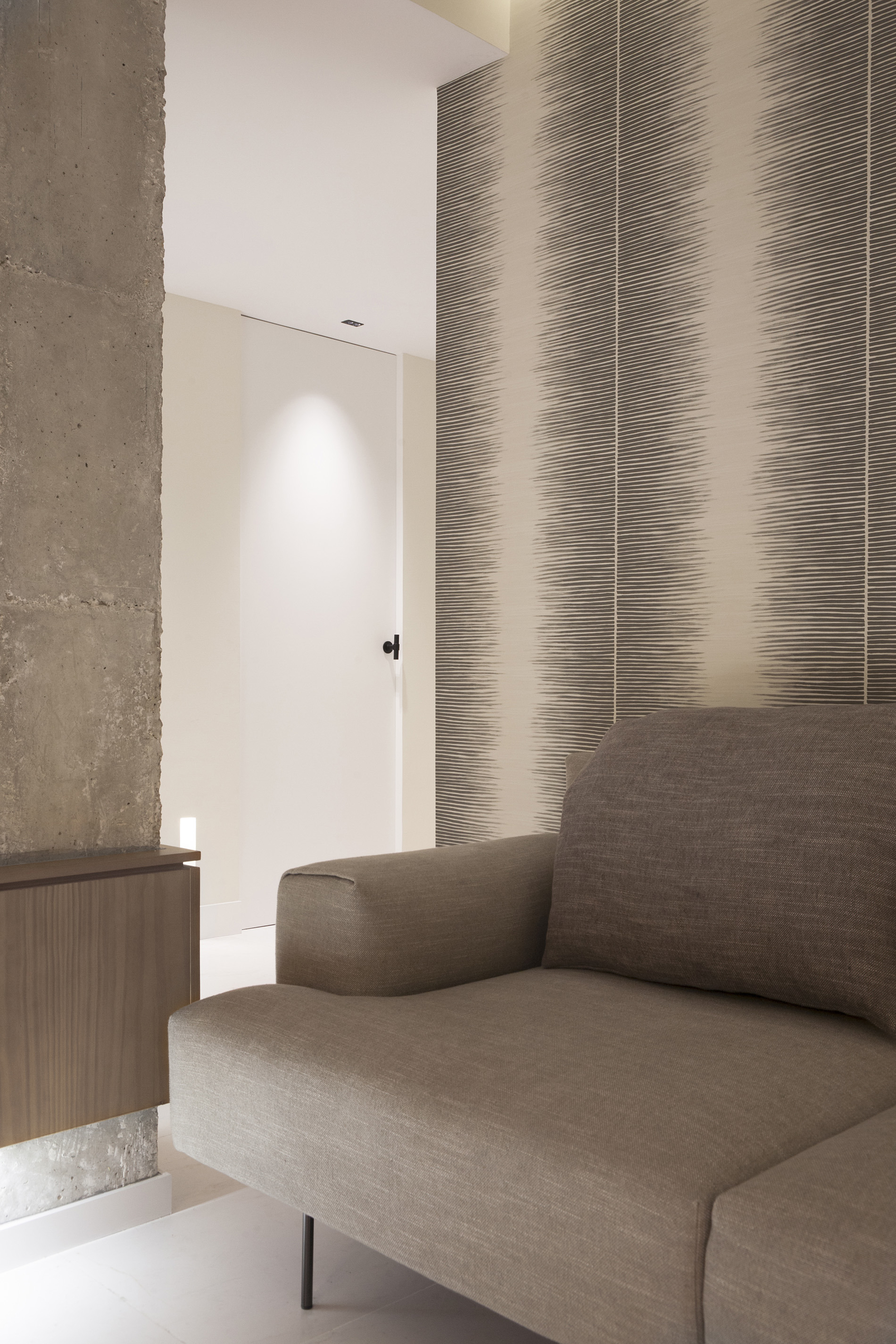 地中海之光 | 瓦伦西亚中心的海景房设计-26