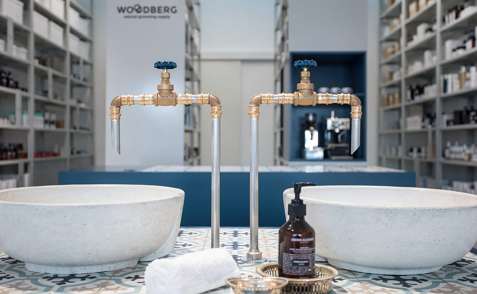 德国 Woodberg 男士护肤品店-11