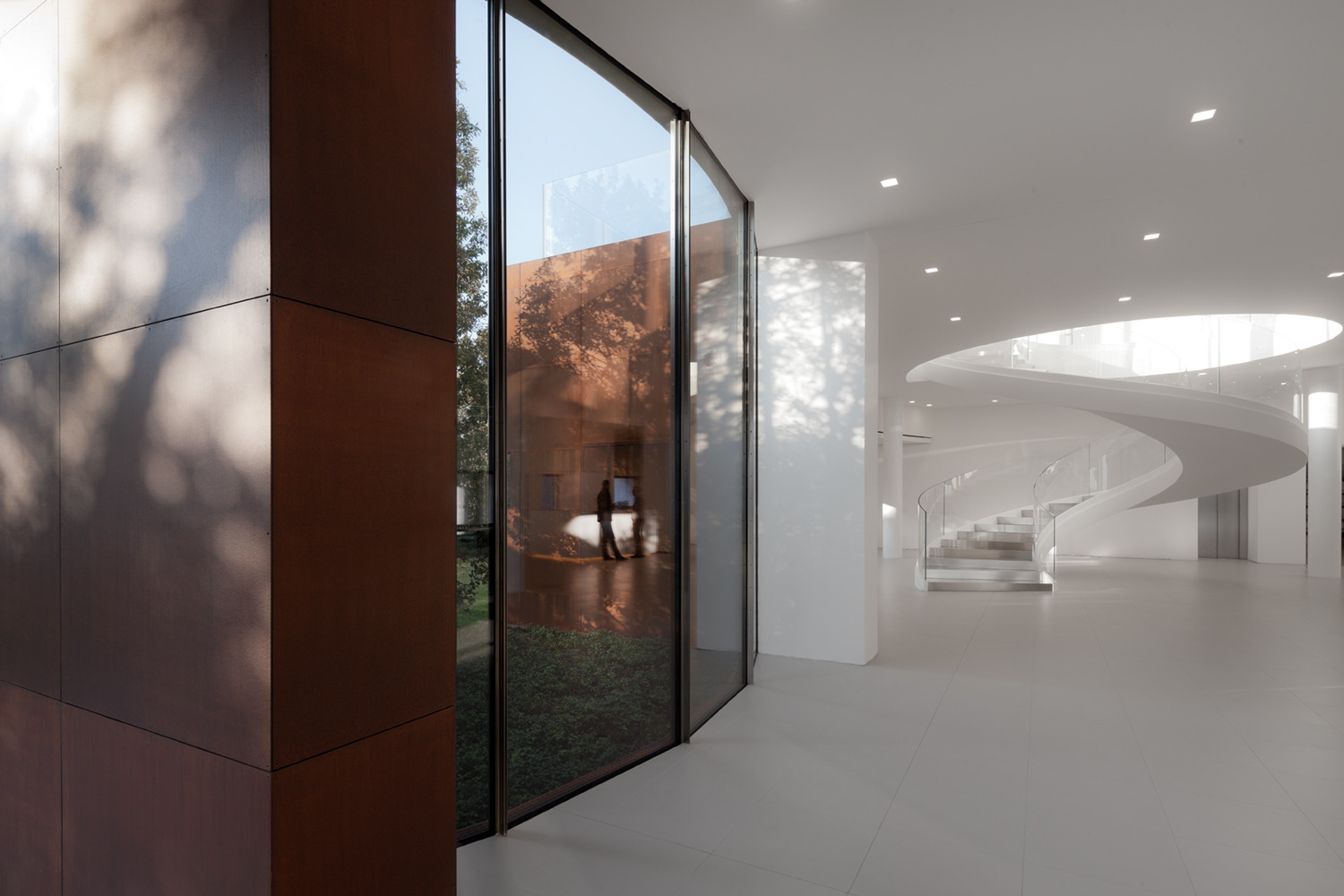 意式风格的 Secco Sistemi 总部办公空间设计-12