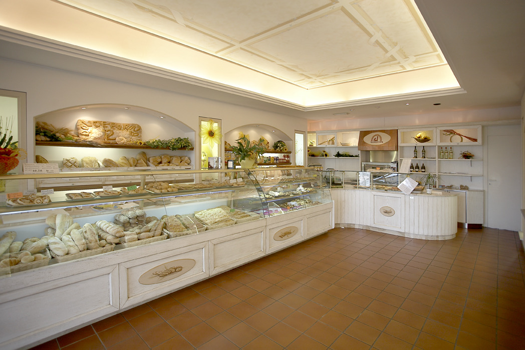 现代烘焙店室内设计趋势与亮点-23