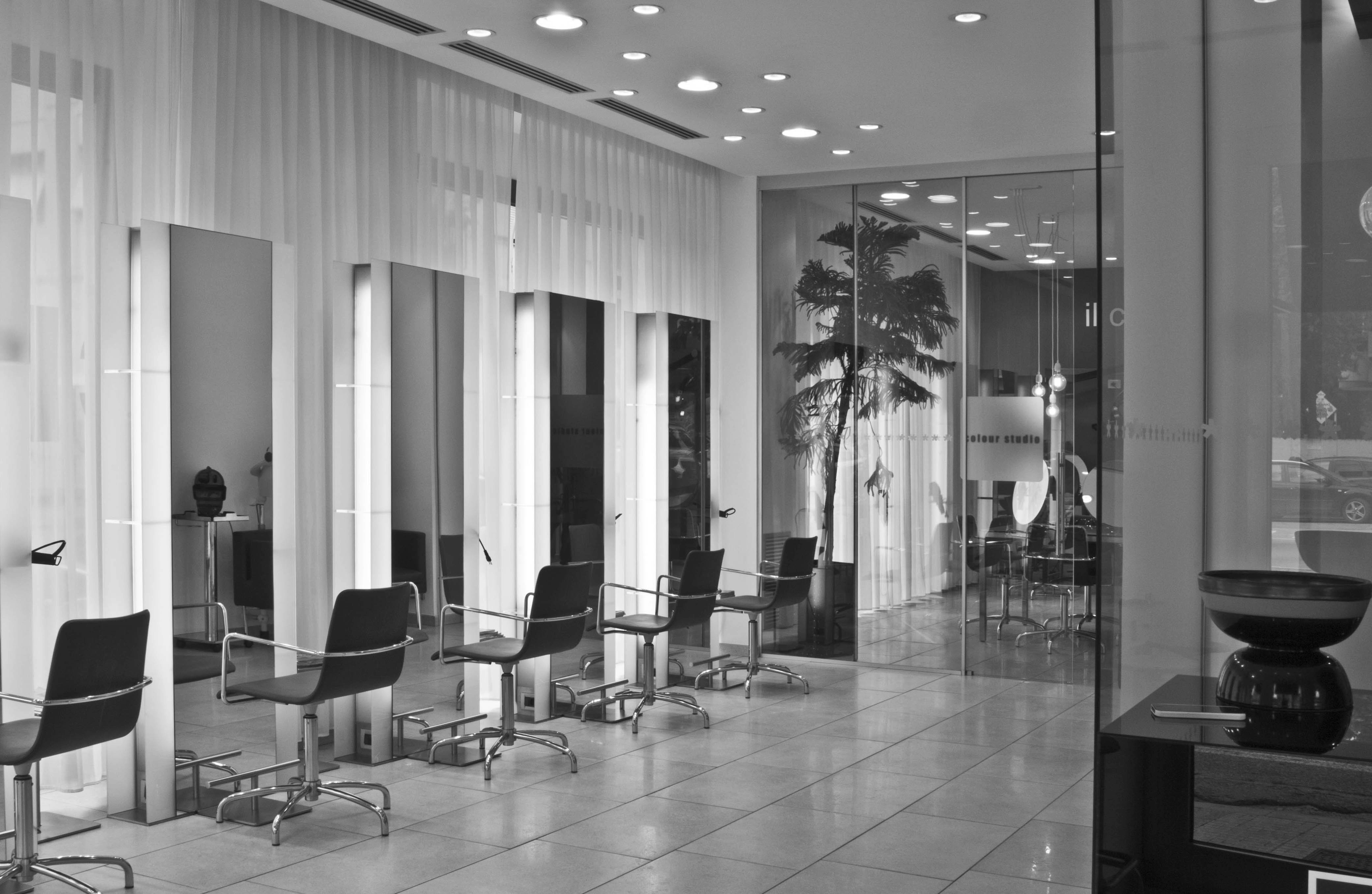 S 和 N 我理发店-14