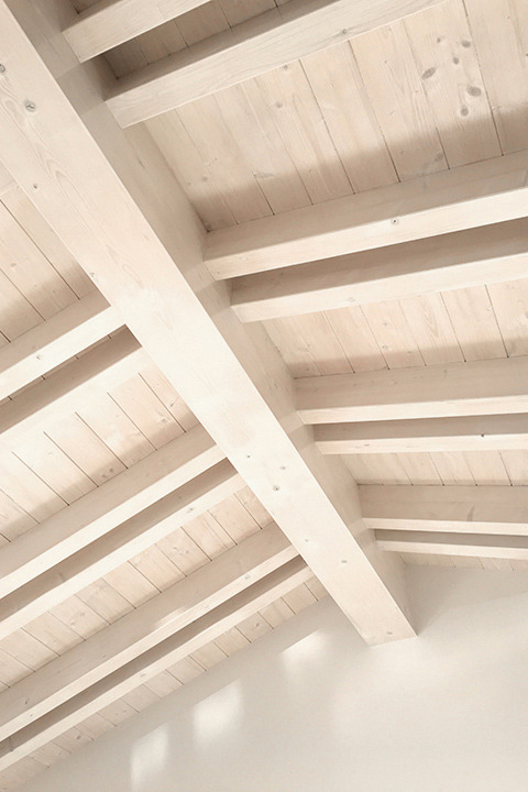 意大利 Grado 海滩度假别墅 | 海景与室内设计的完美融合-9