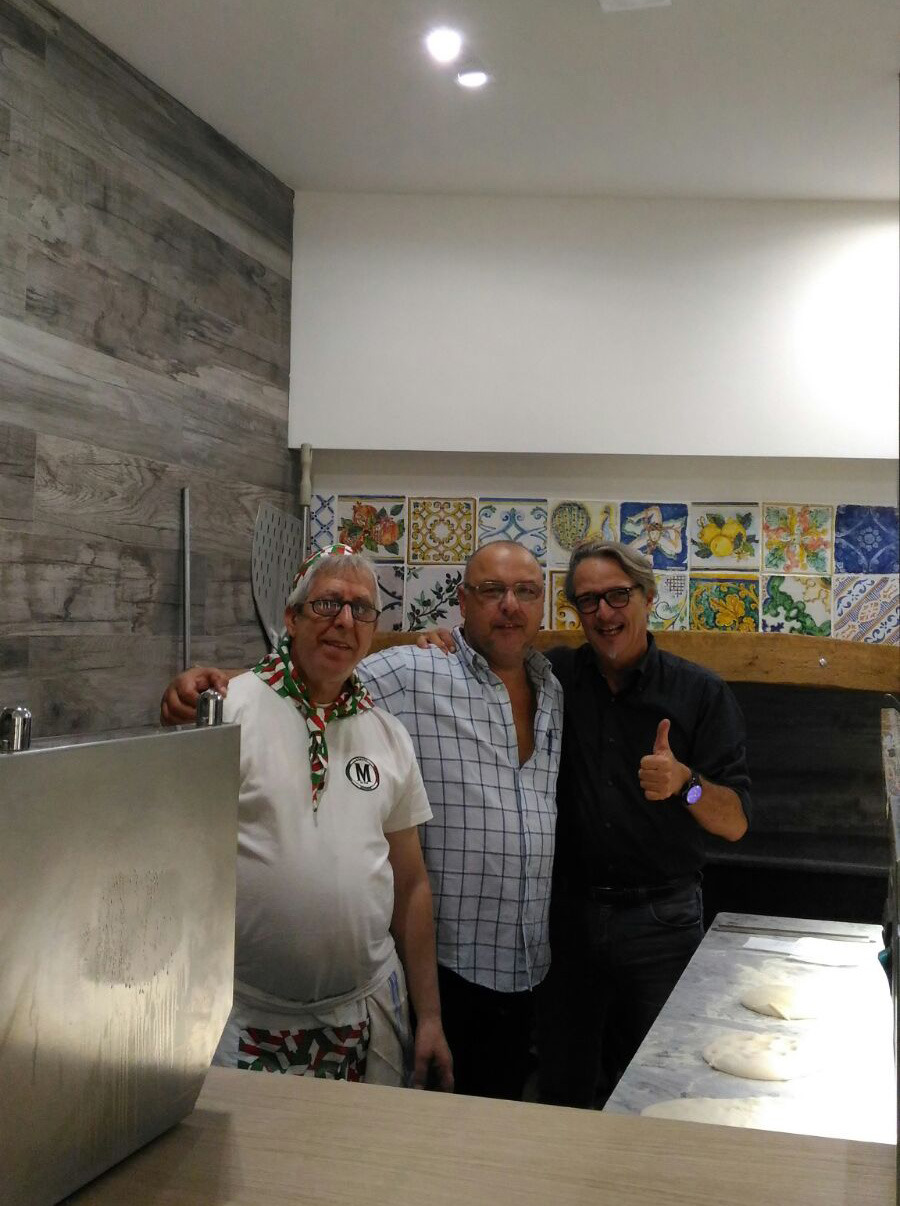 历史悠久的意大利披萨店，传统与创新的完美结合-25