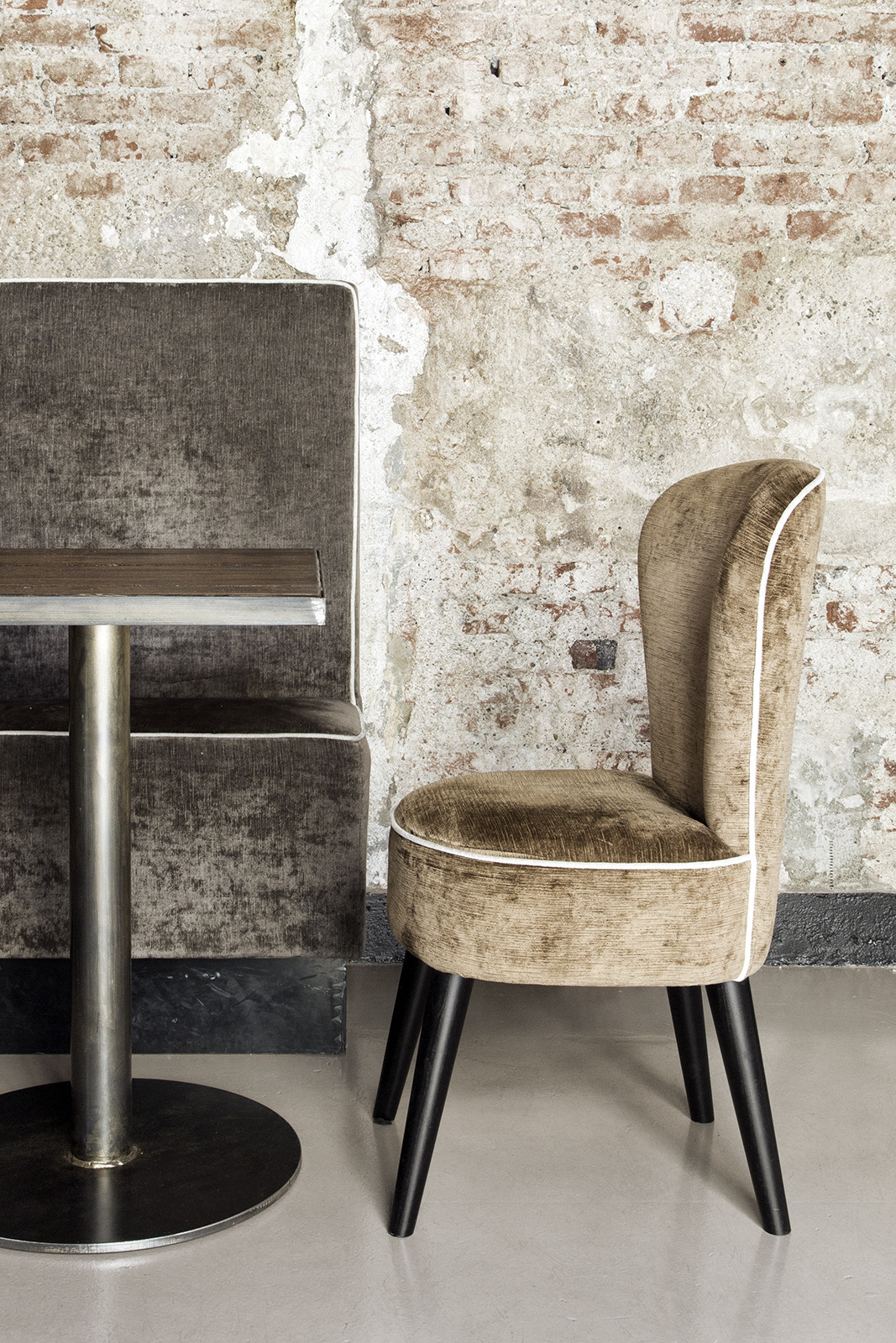 狭长空间变身优雅餐厅，设计师如何妙手回春？-4