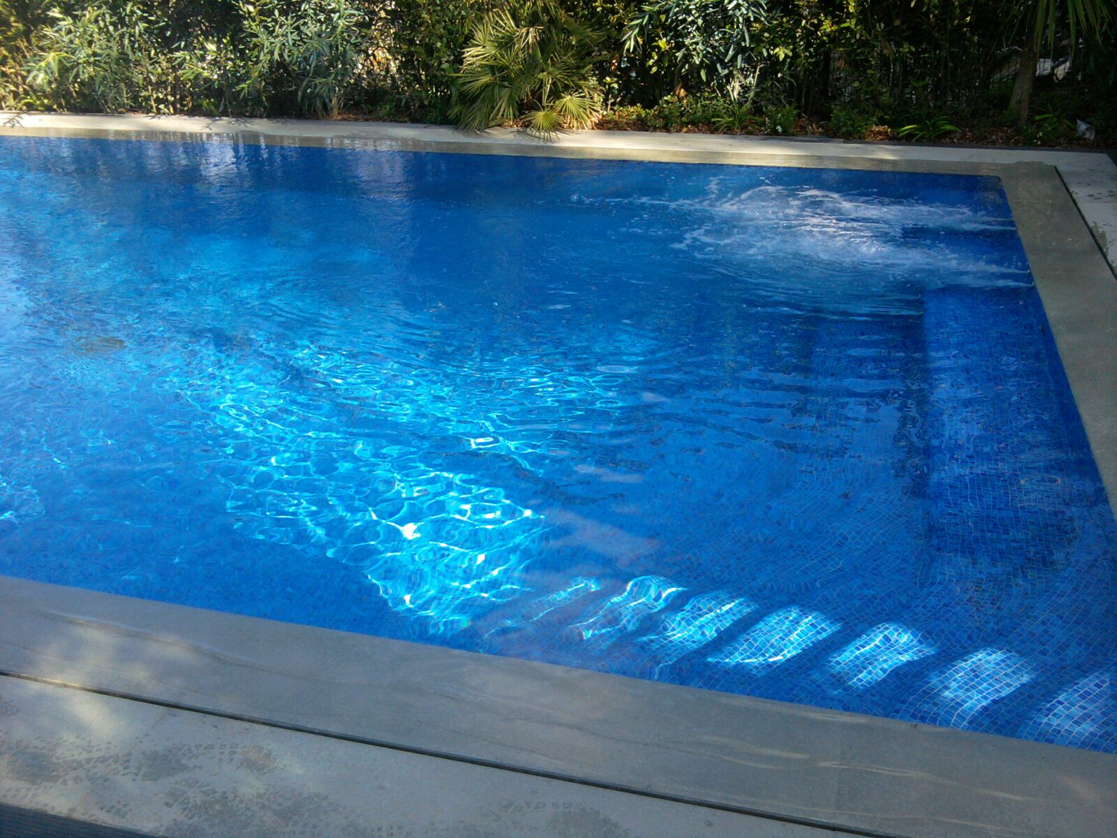 2014 年意大利利古里亚海滩泳池设计-4