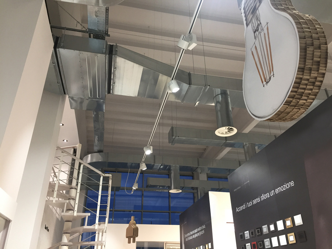 2016 年意大利 Showroom TIBERII 室内设计案例-11