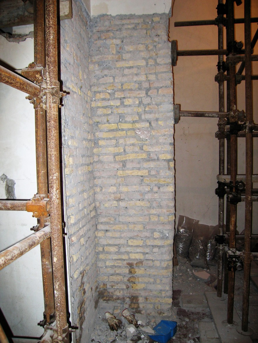 2007 年罗马历史建筑结构加固修复案例-95