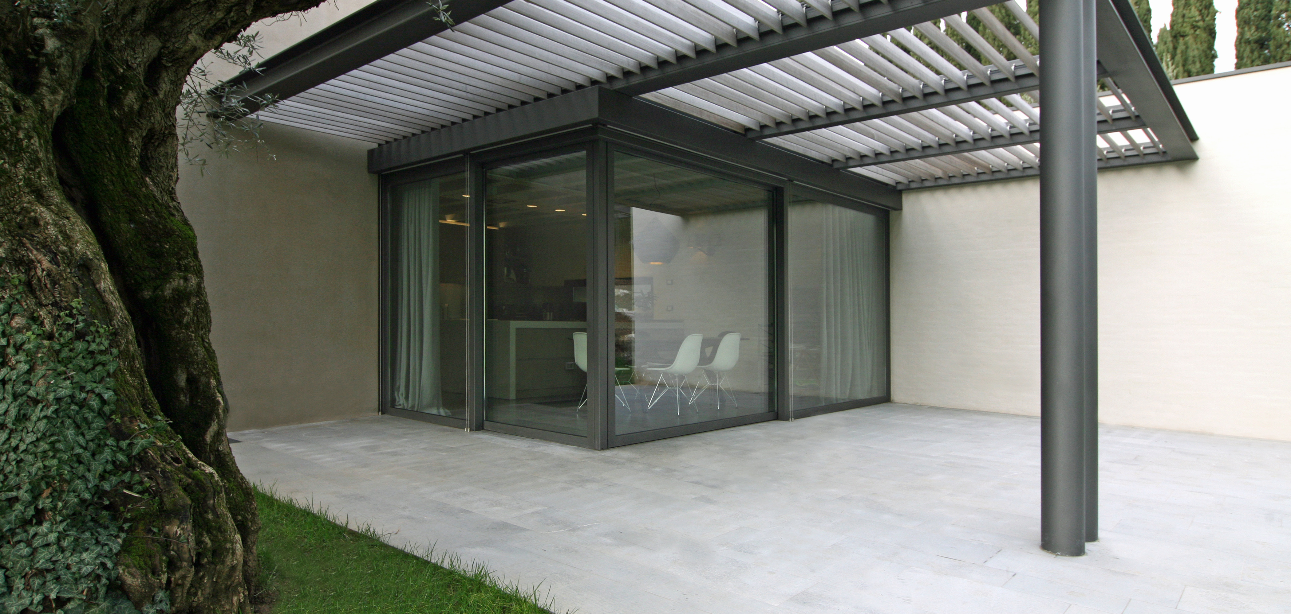 乡村农舍翻新扩建，融入自然风光-2