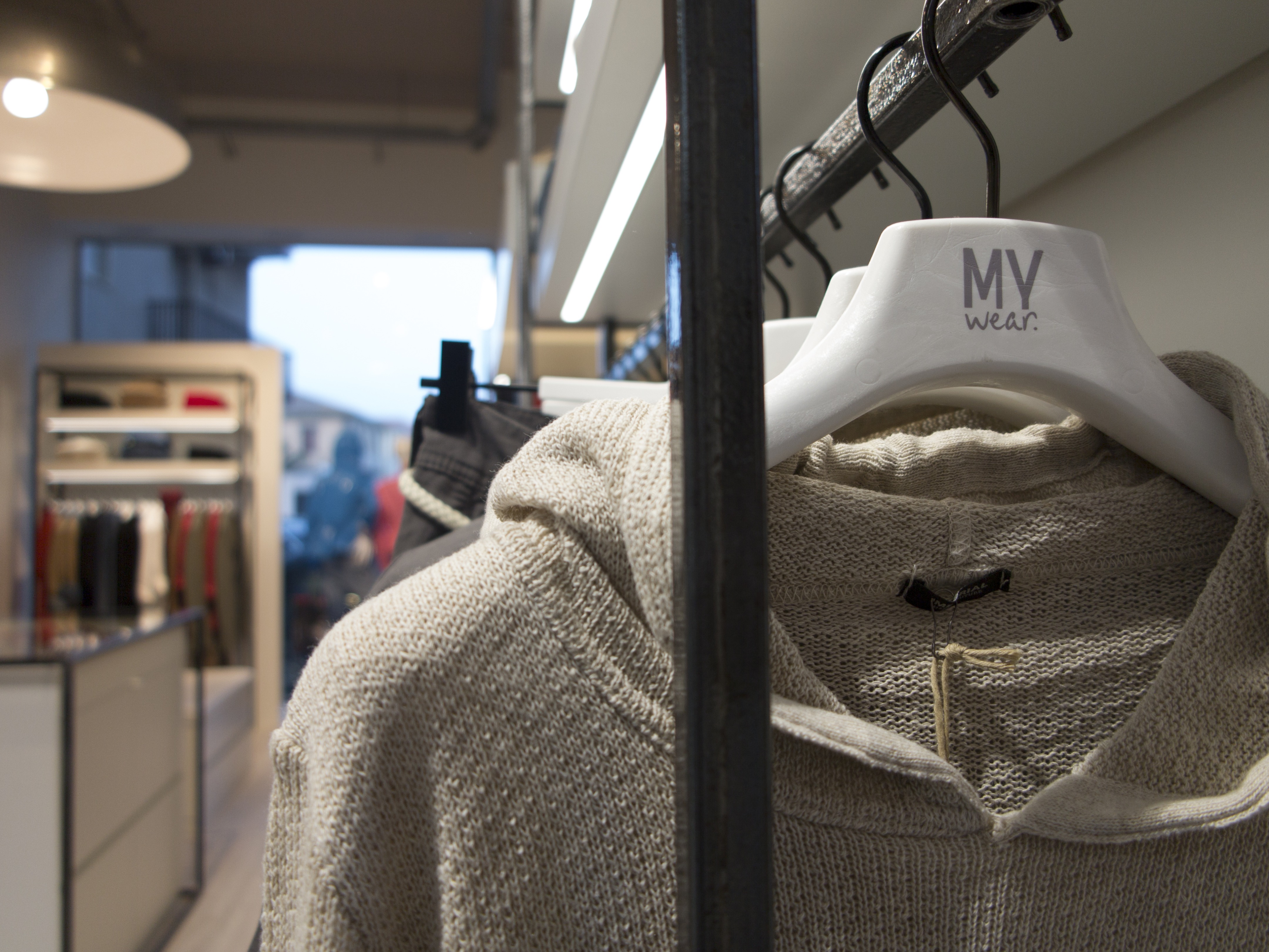 2015 年完成的“My Wear”木结构展示店-2