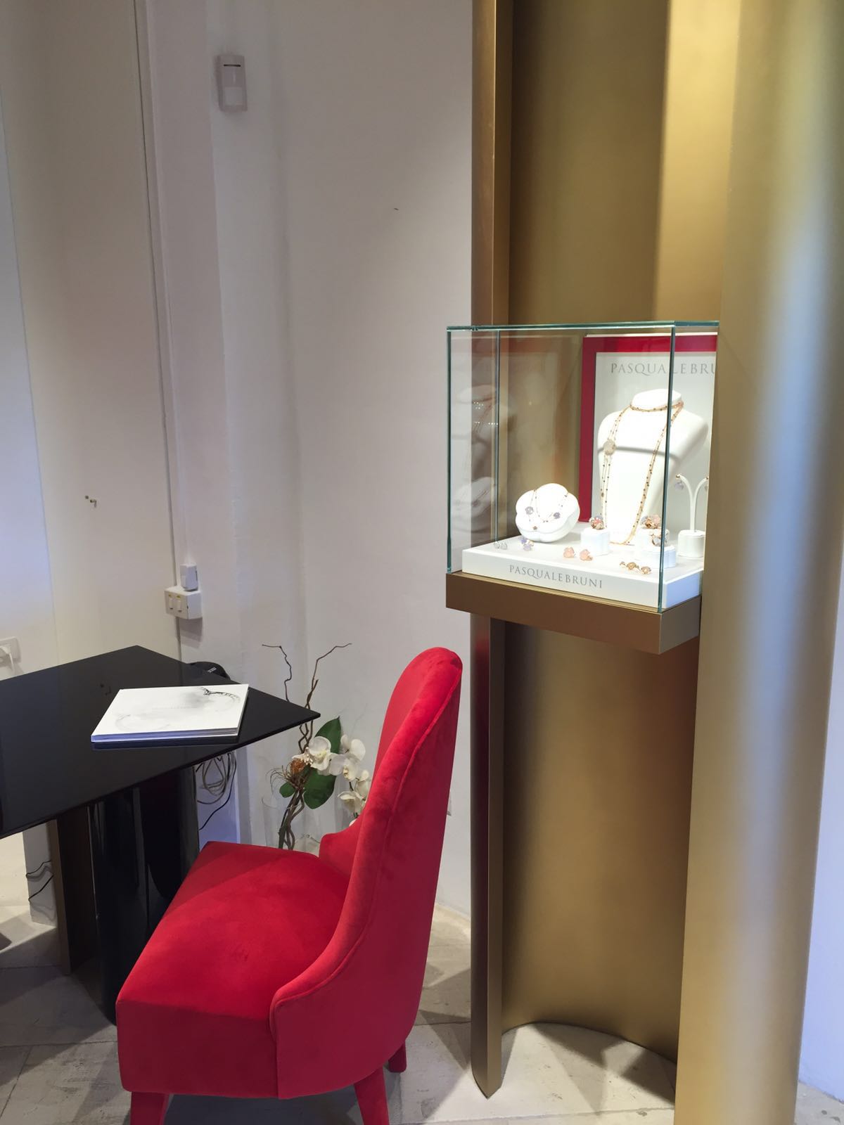 帕斯夸莱·布鲁尼波尔图切尔沃临时专卖店-3