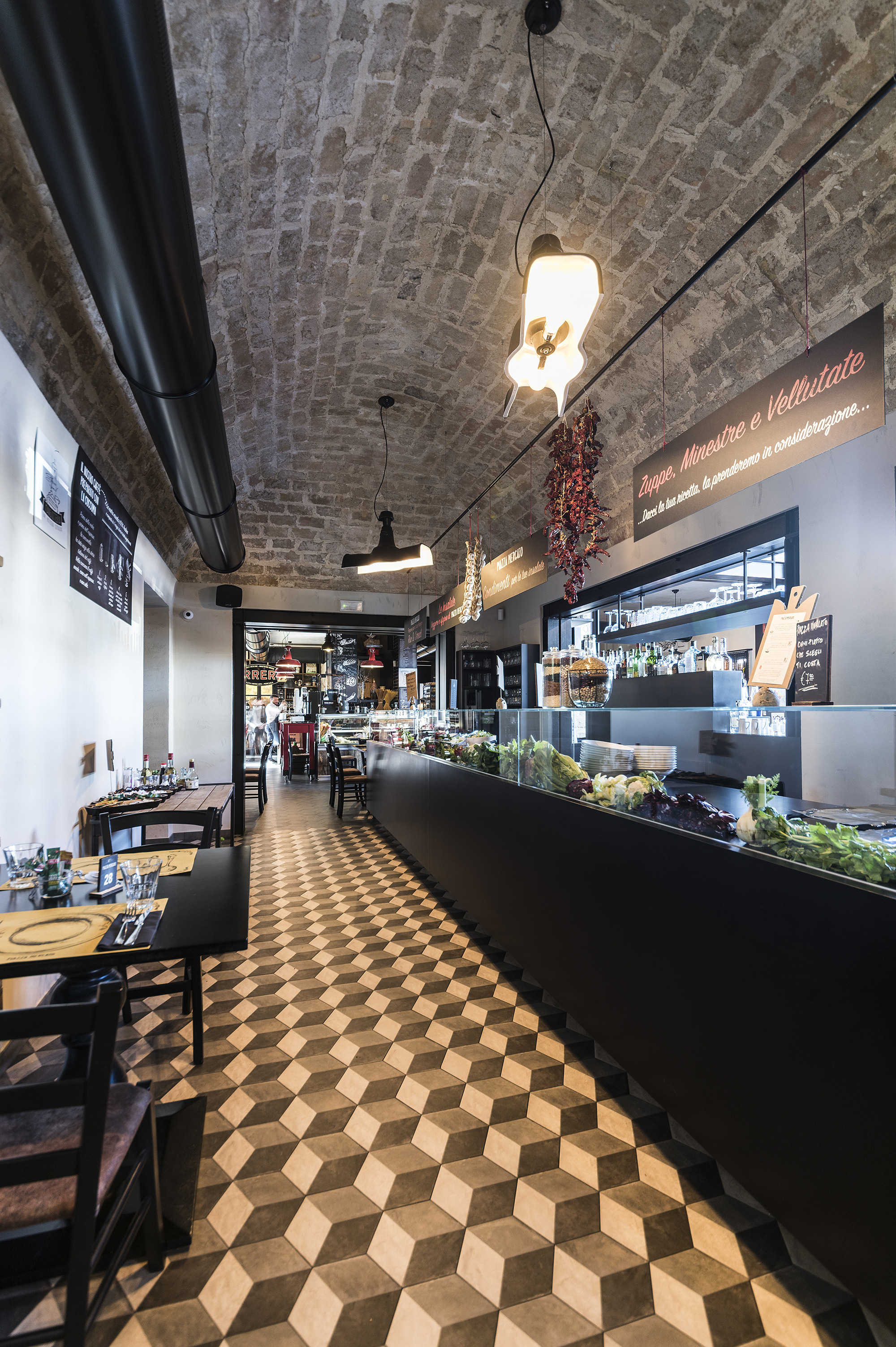 意大利餐厅“Terra”系列瓷砖的优雅演绎-6