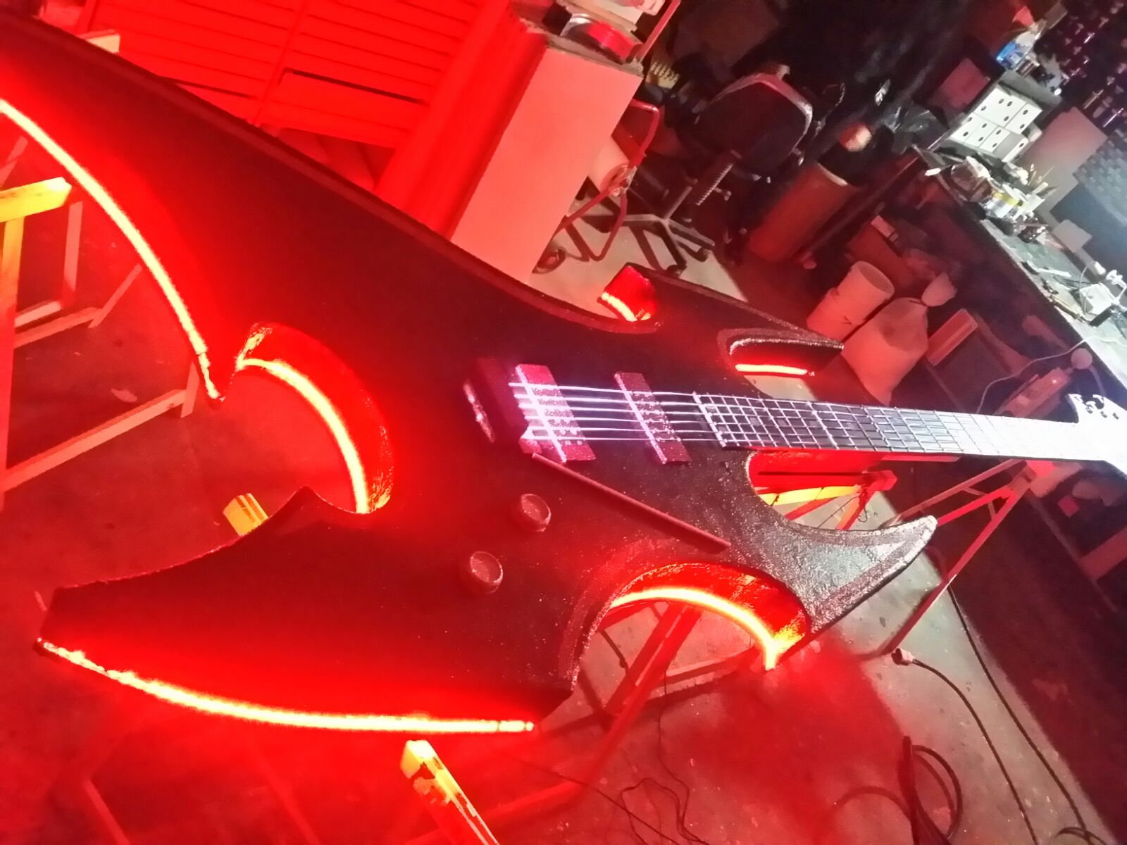 《恐怖摇滚马戏团》创意发光布景设计-6