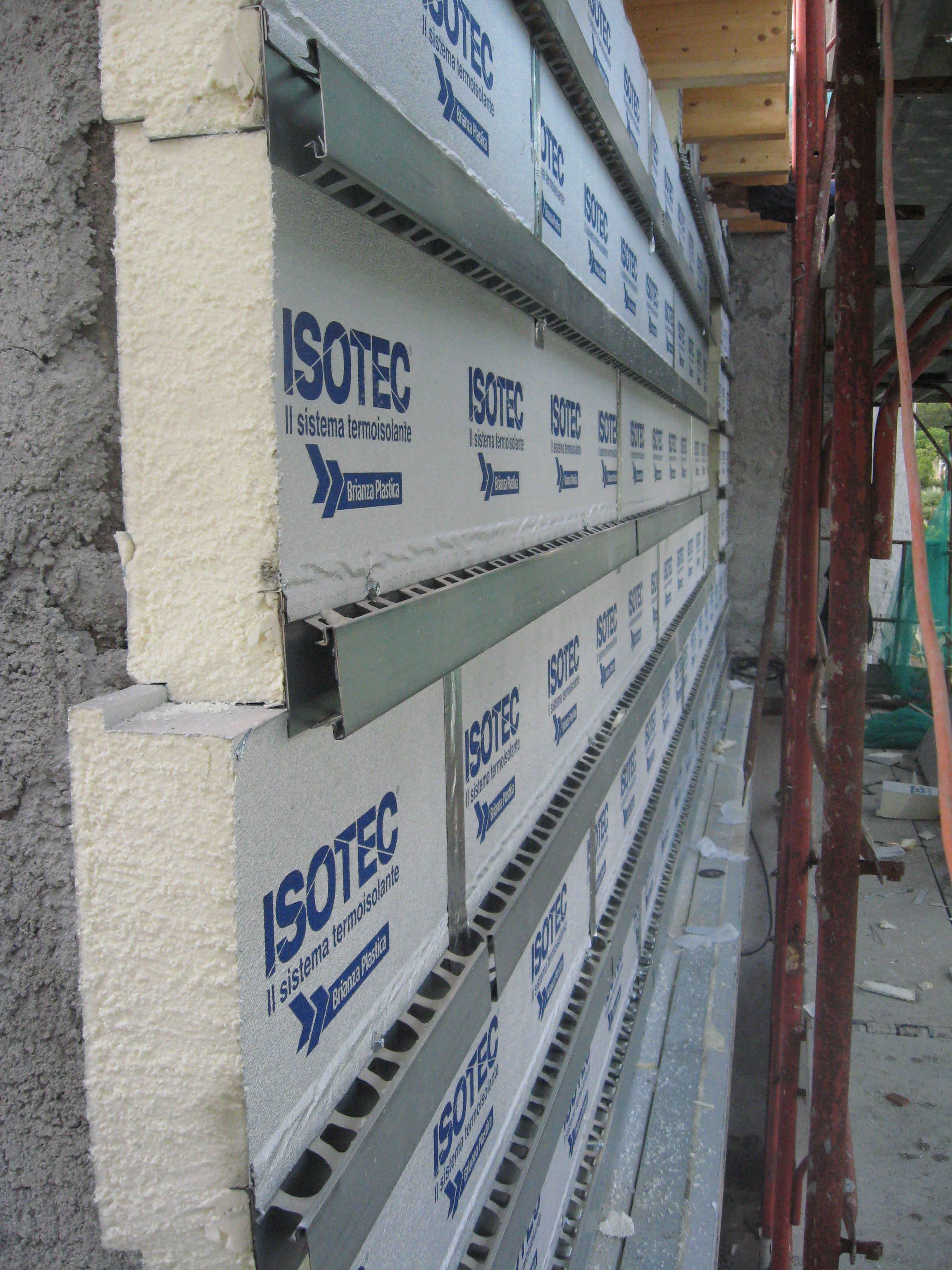 翻新与升级 | 罗马别墅的绿色改造-2