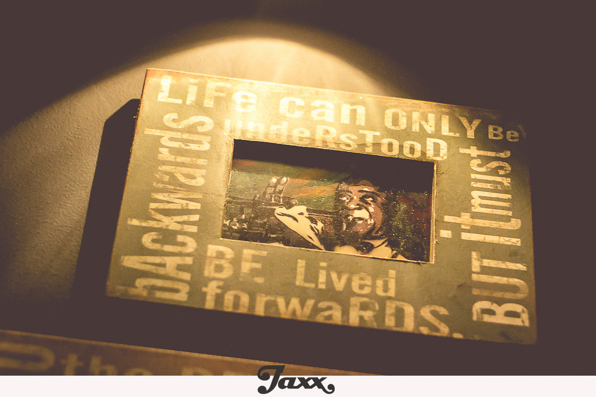 2015 年完成的 Jaxx 咖啡酒吧 | 现代简约风格的魅力展示-6