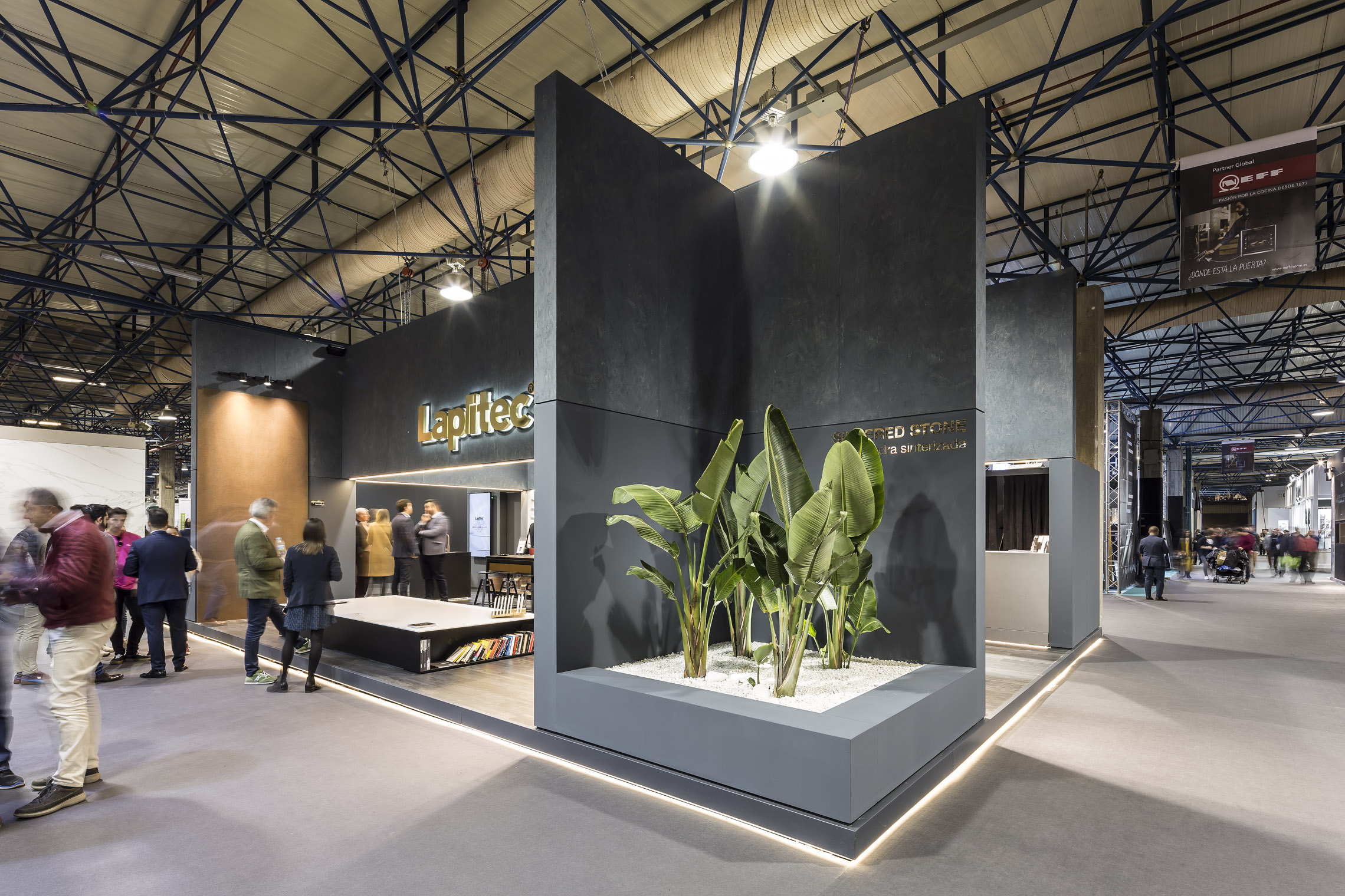 Lapitec Cevisama 2019 中心舞台展示空间-2