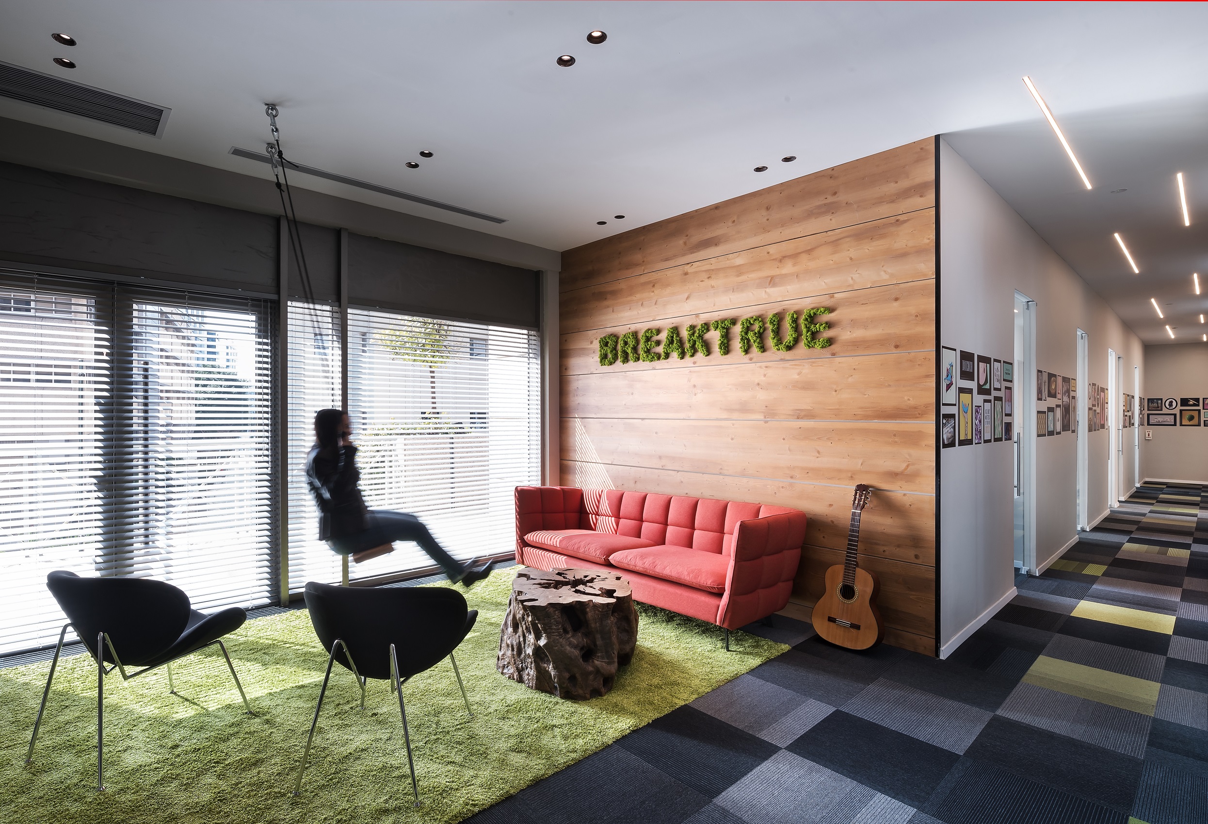 广告公司个性办公室设计 | 舒适、创意、协作-0