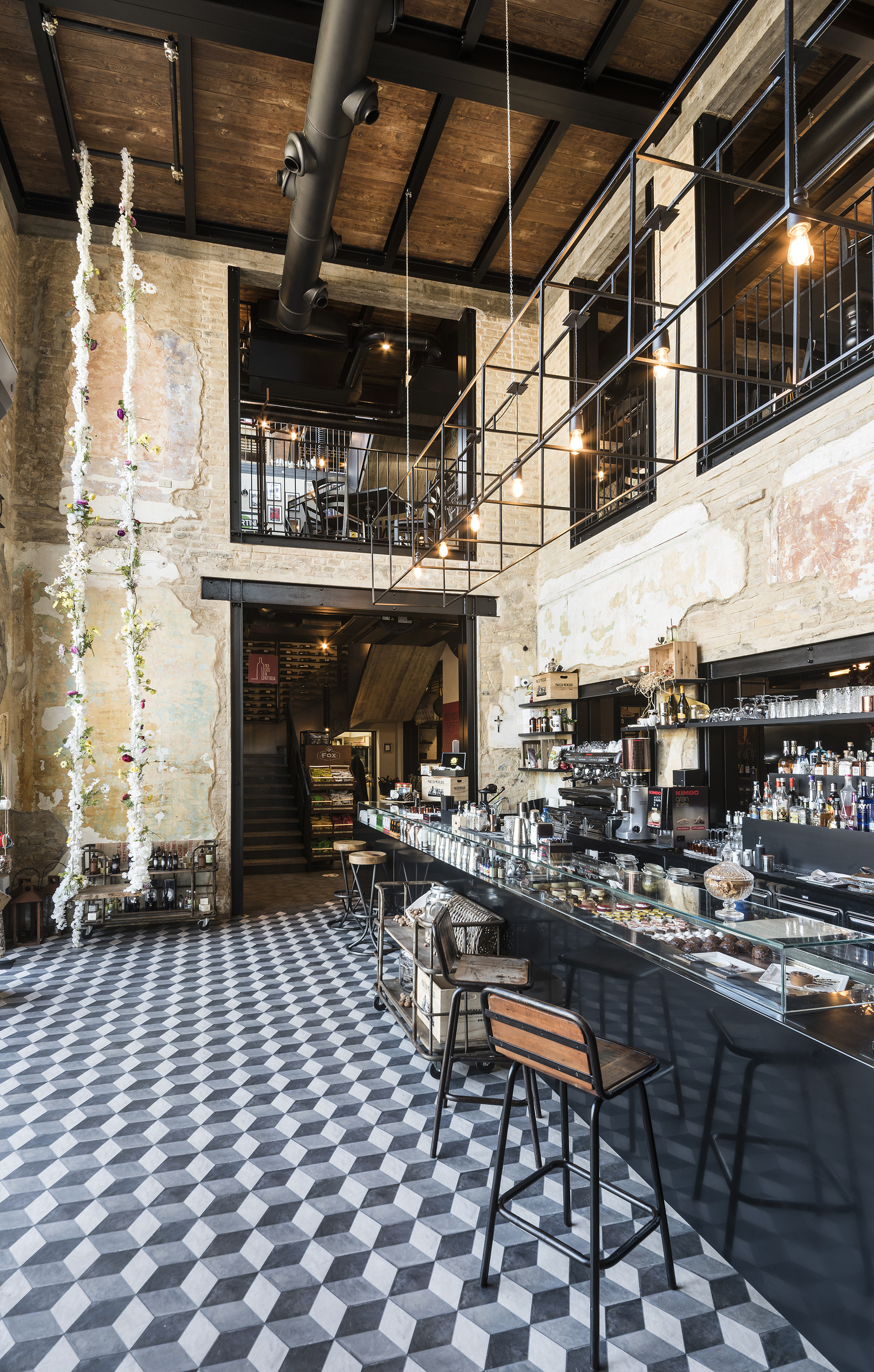 意大利餐厅“Terra”系列瓷砖的优雅演绎-2