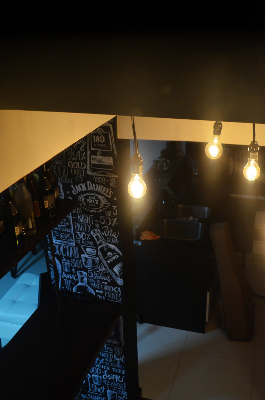 复古工业风 R-Bar | 温馨品酒空间-4