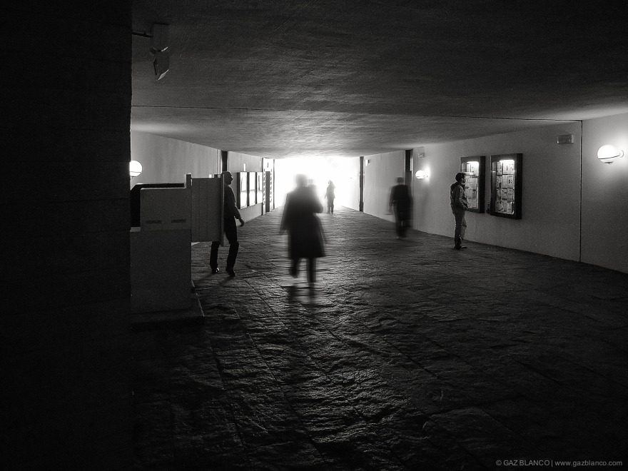 奥斯卡·尼迈耶的意大利 Mondadori 大厦 | 现代建筑的华美乐章-27