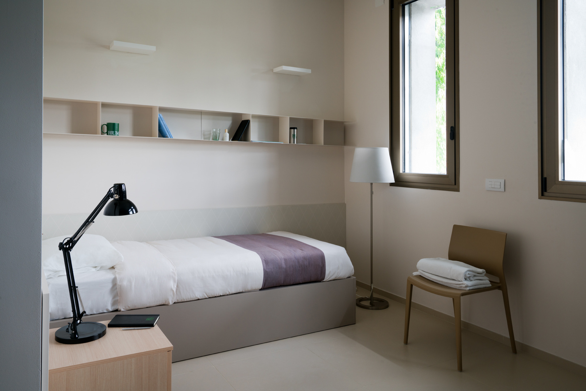 人性和谐绿意盎然的人文学府宿舍-40