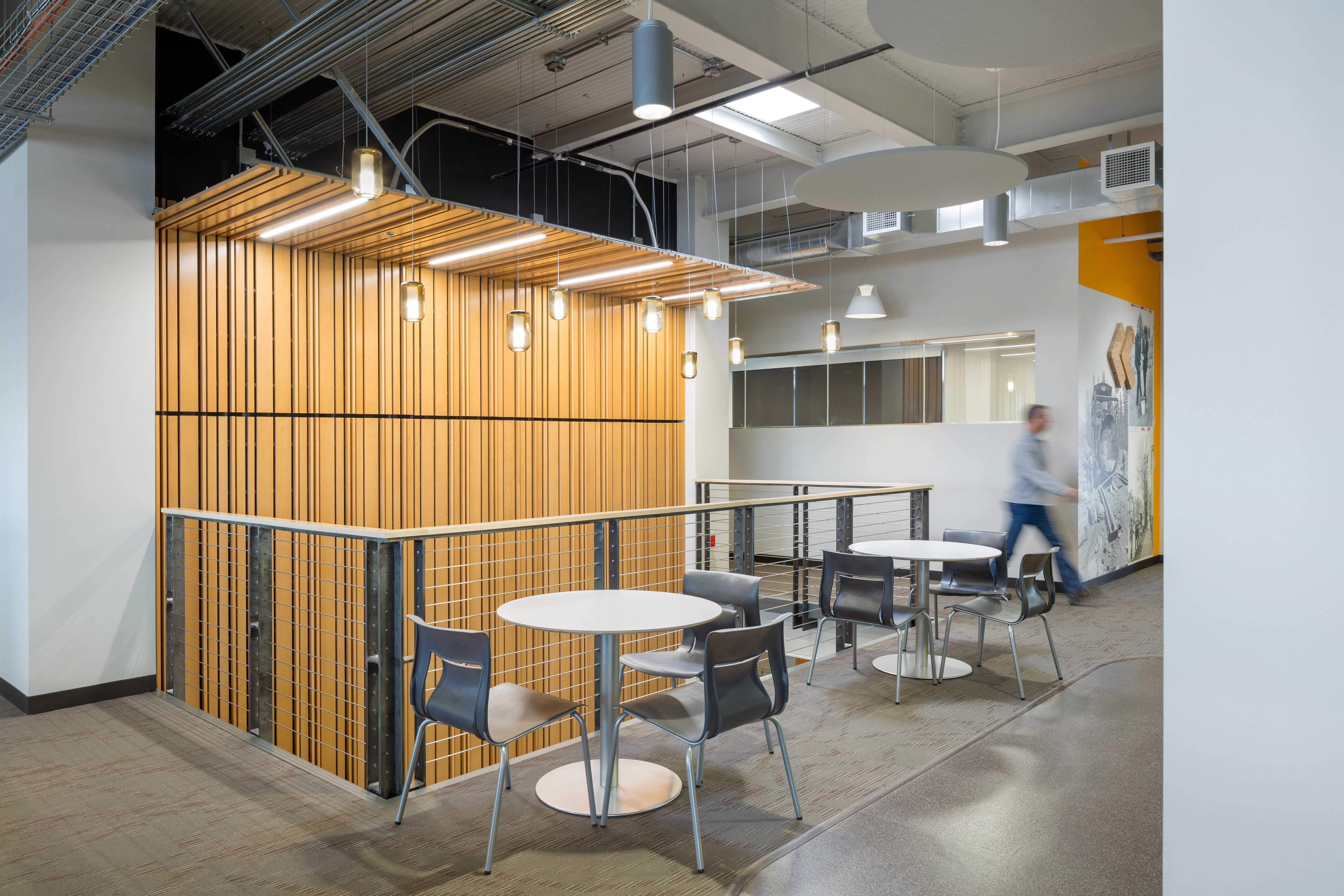 波特兰服务中心翻新，绿色建筑的典范-23