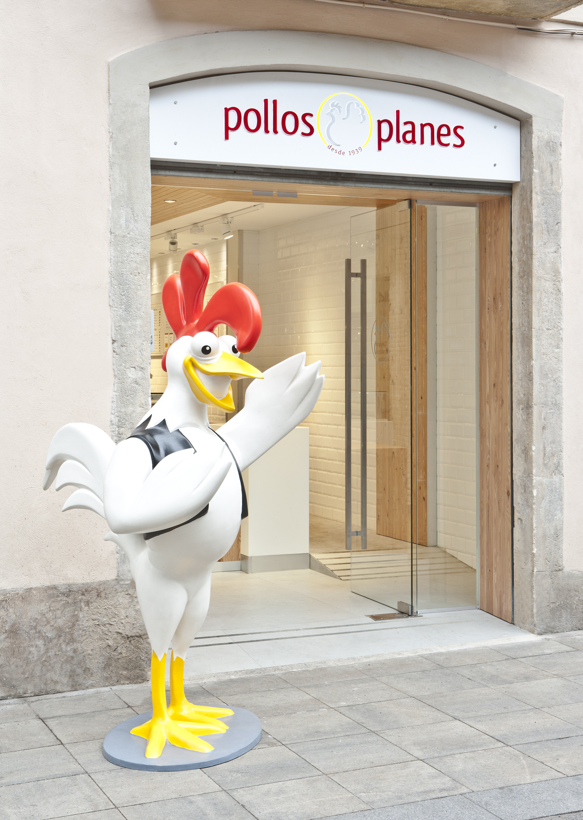 Pollos Planes Gracia 品牌翻新设计-14