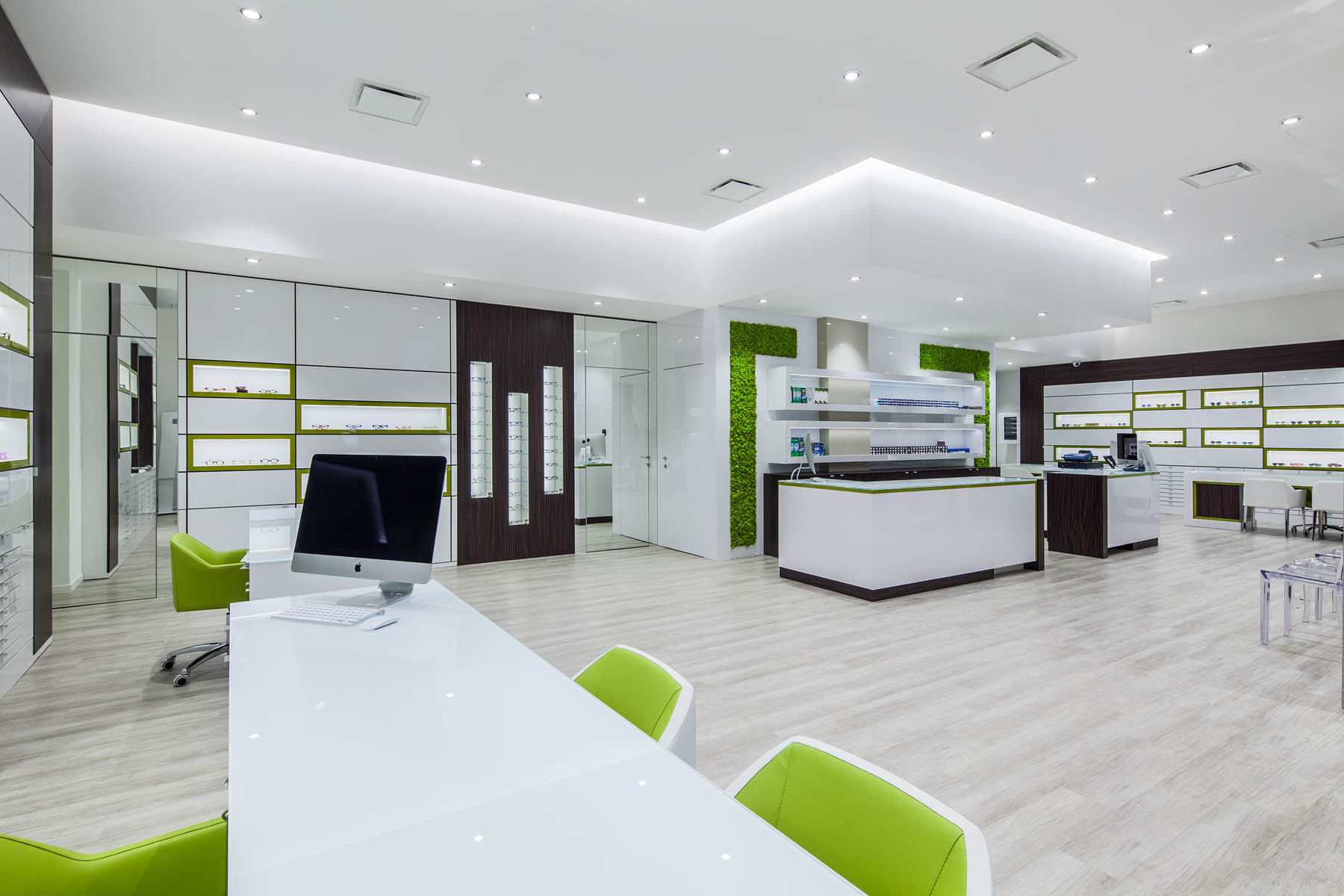 光学商店改造中的摄影艺术-0